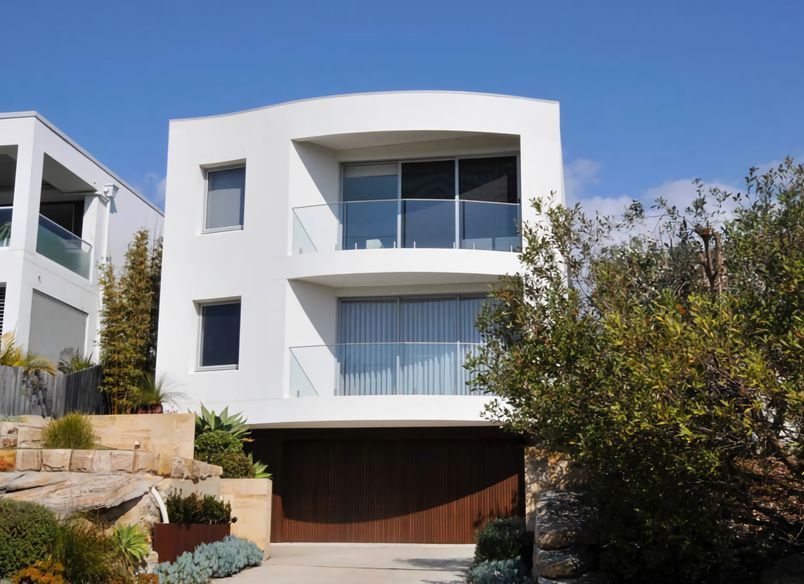 Curve House