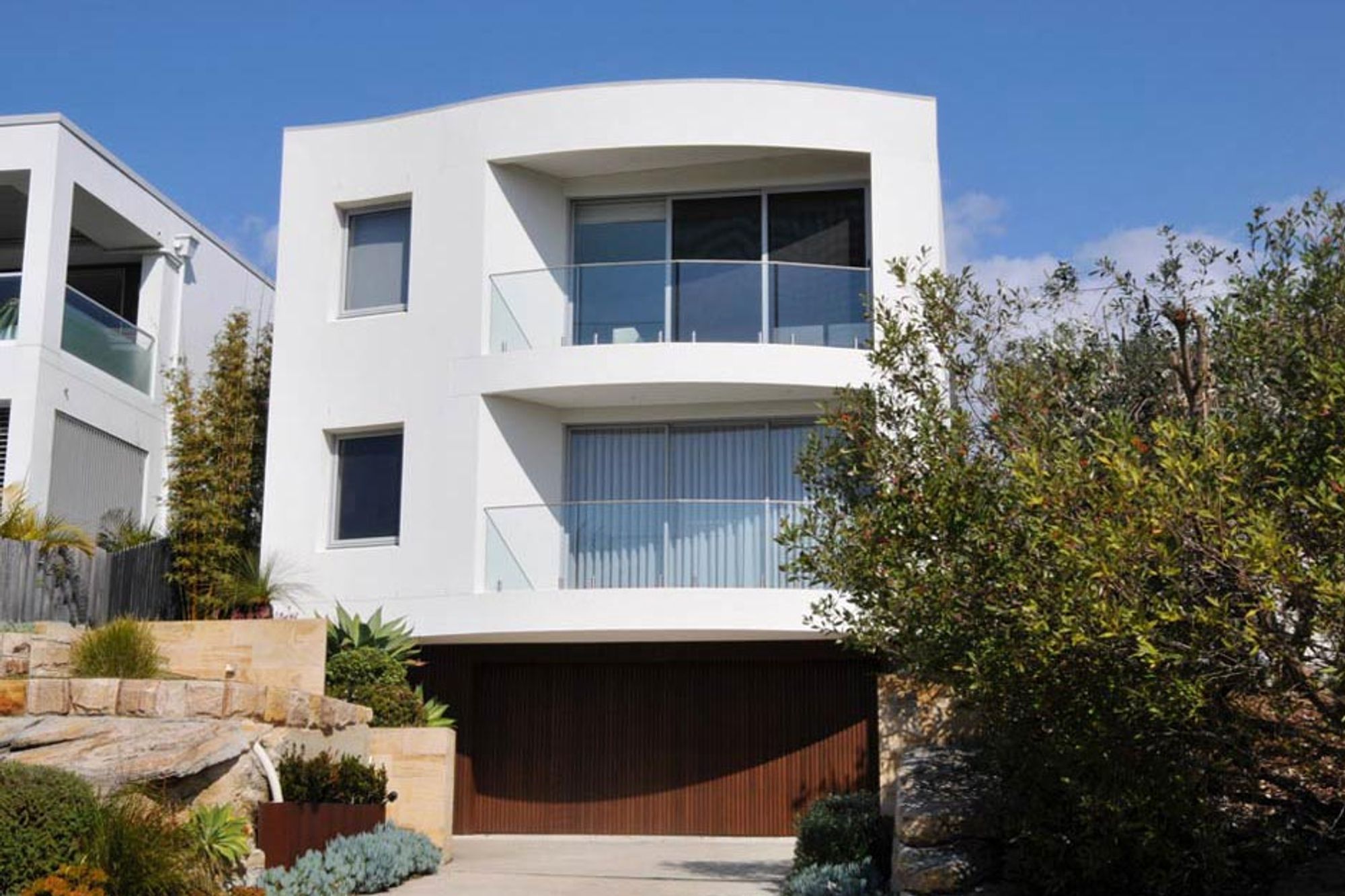 Curve House