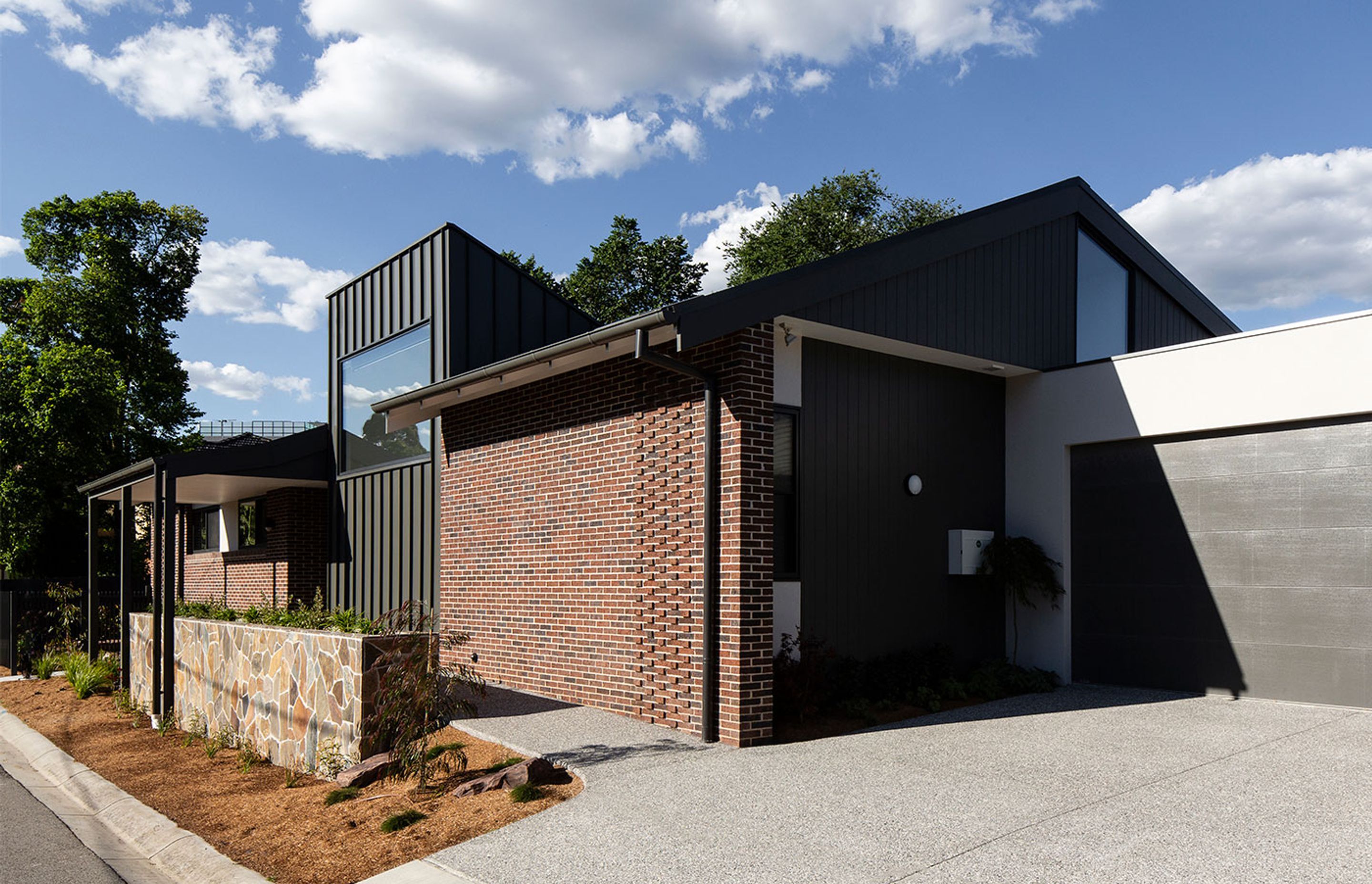 Ivanhoe House