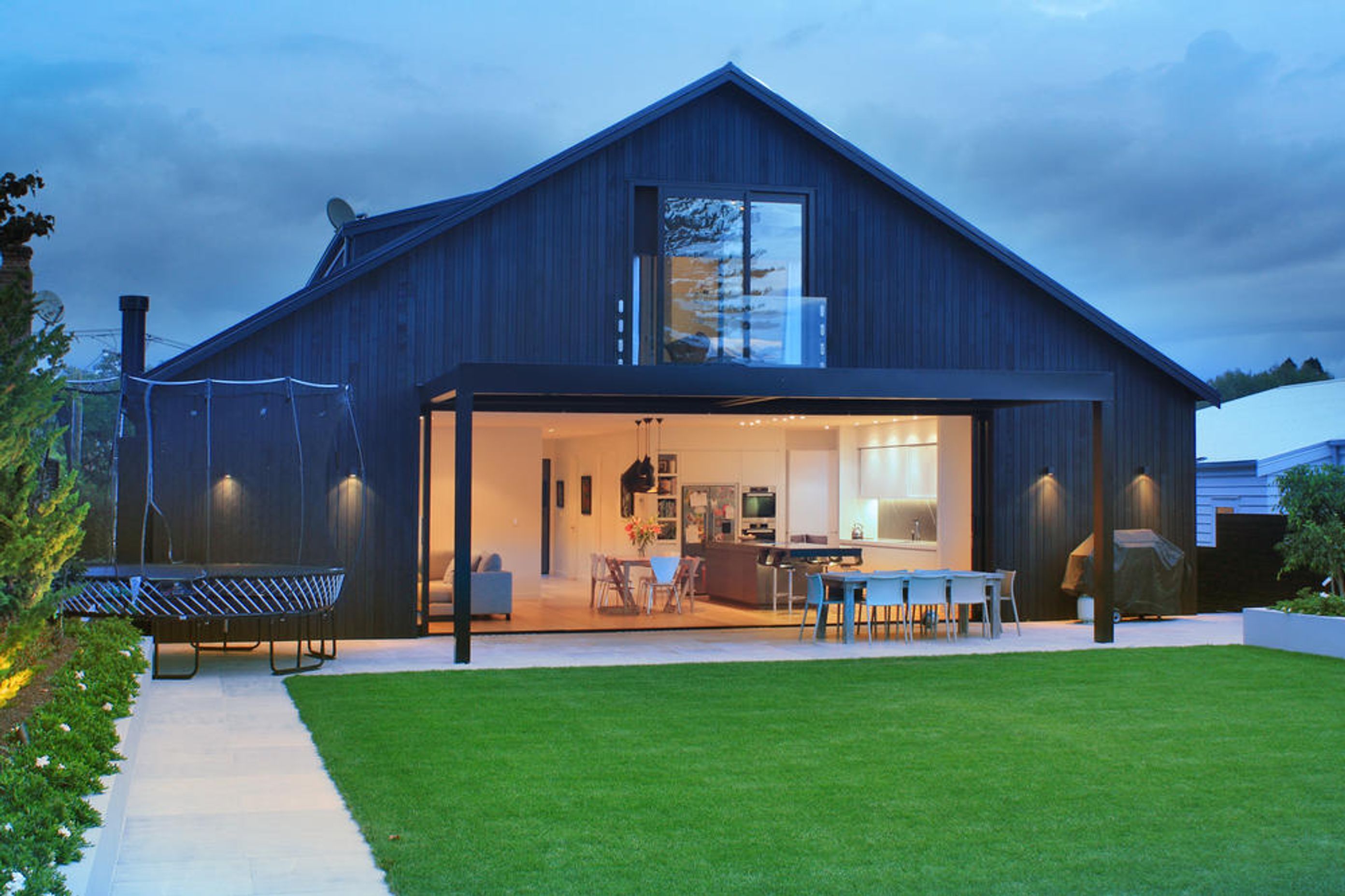 Kenny Road - Cedar Clad

