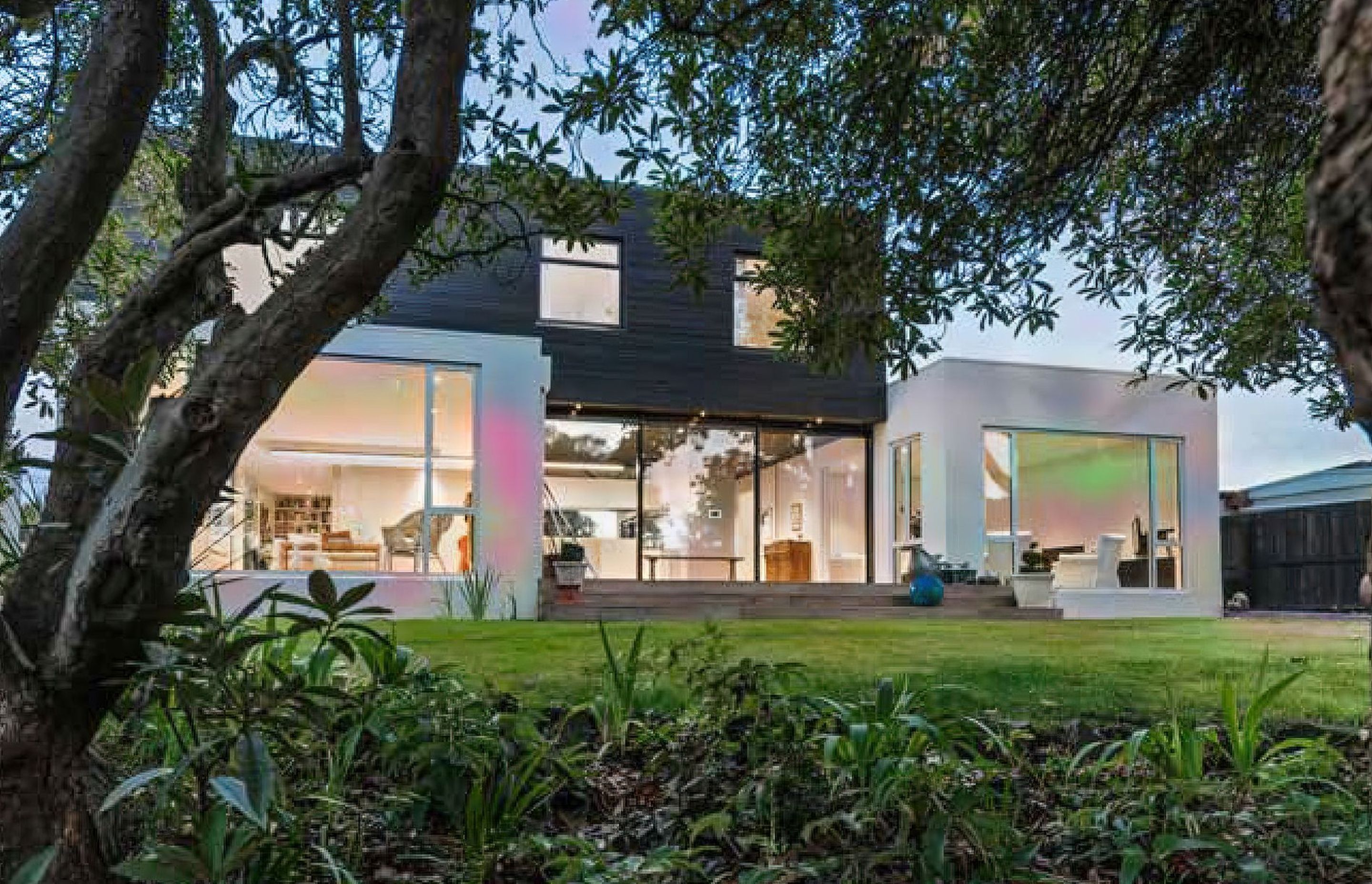 Ellis Residence