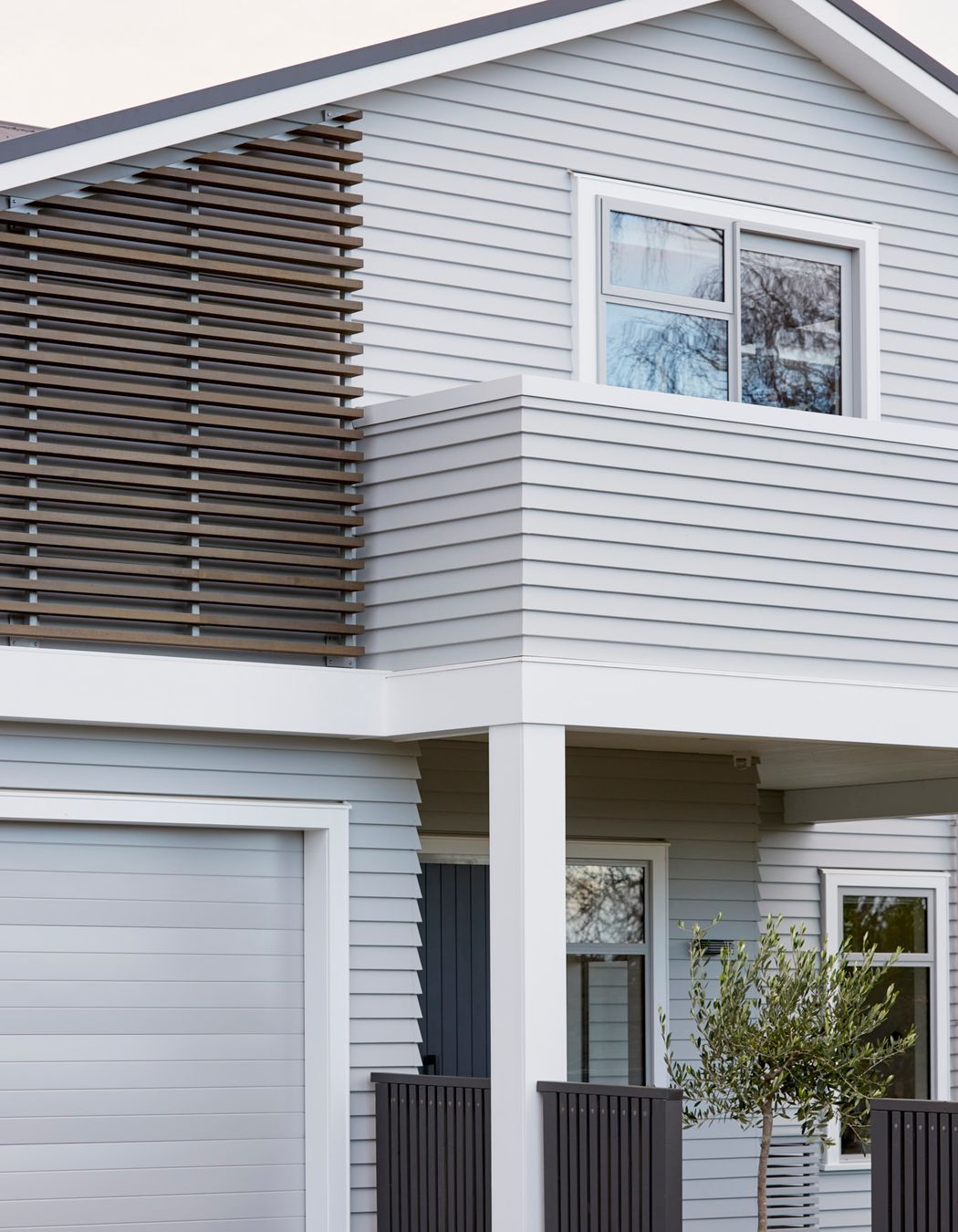 Honouring the Avenues