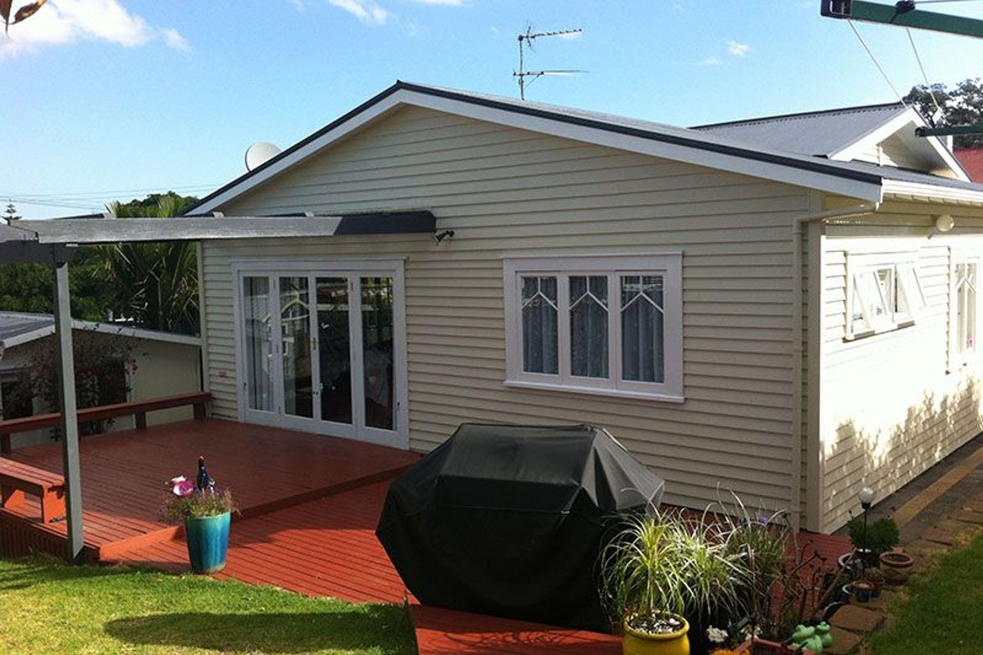 One Tree Hill - Exterior Painting