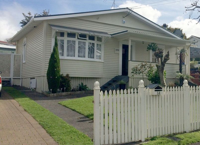 One Tree Hill - Exterior Painting