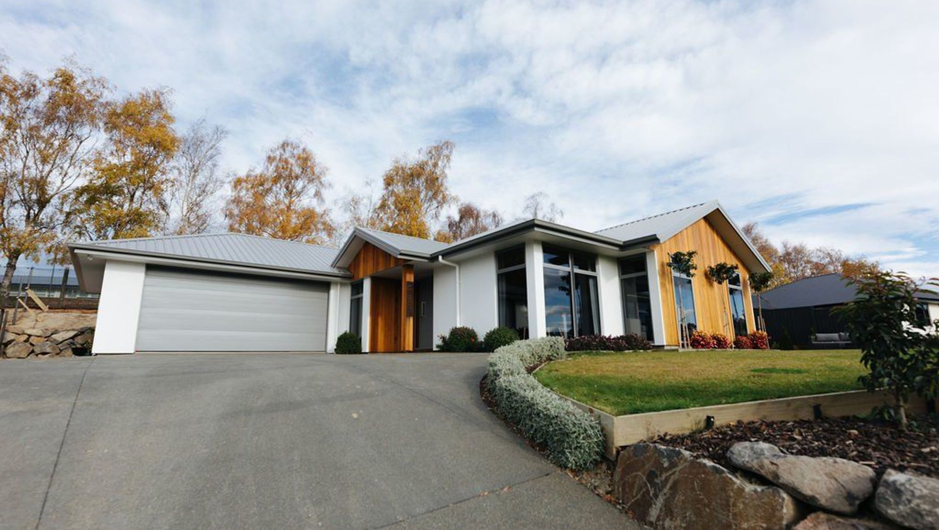 Modern Family Home banner