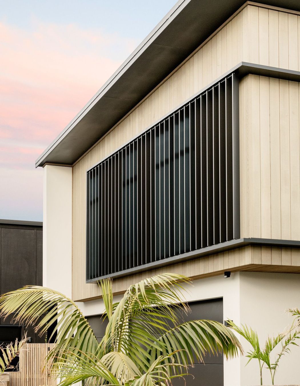 TGA - Modern Screens