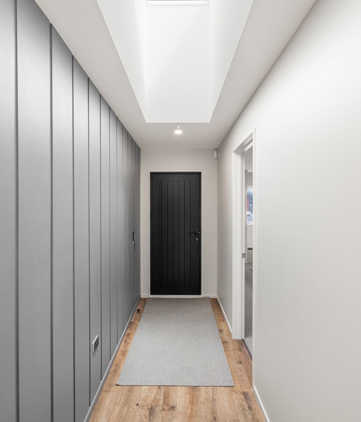 hallway-v2.jpg