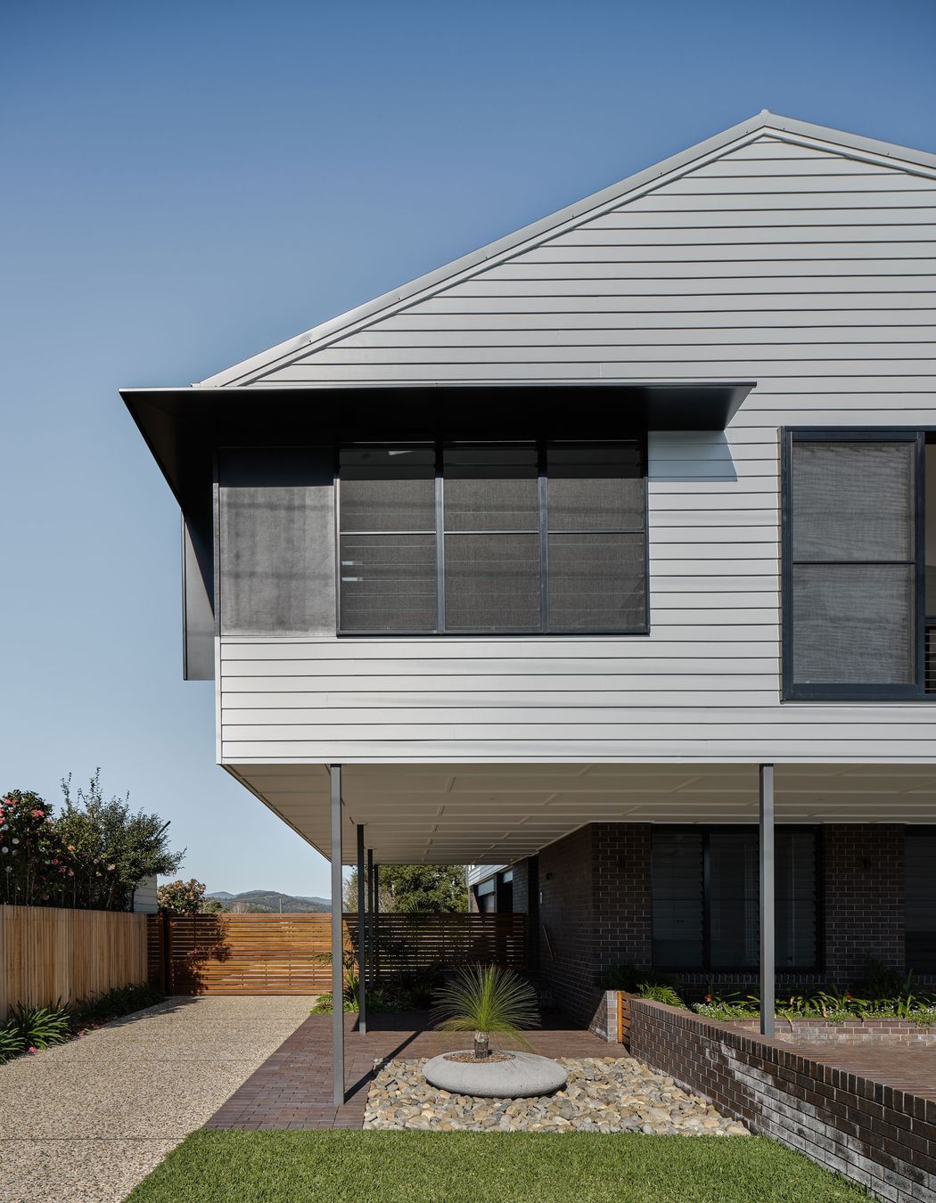 heka-hoods-trisley-house-1.jpg