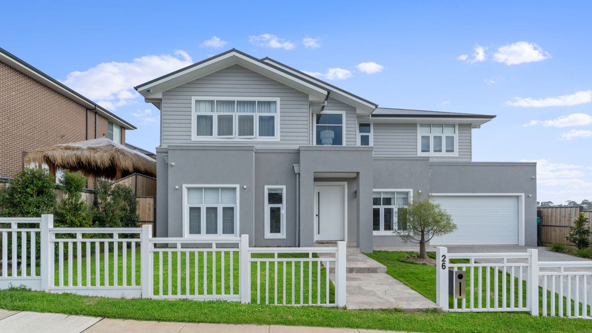 Hamptons House banner