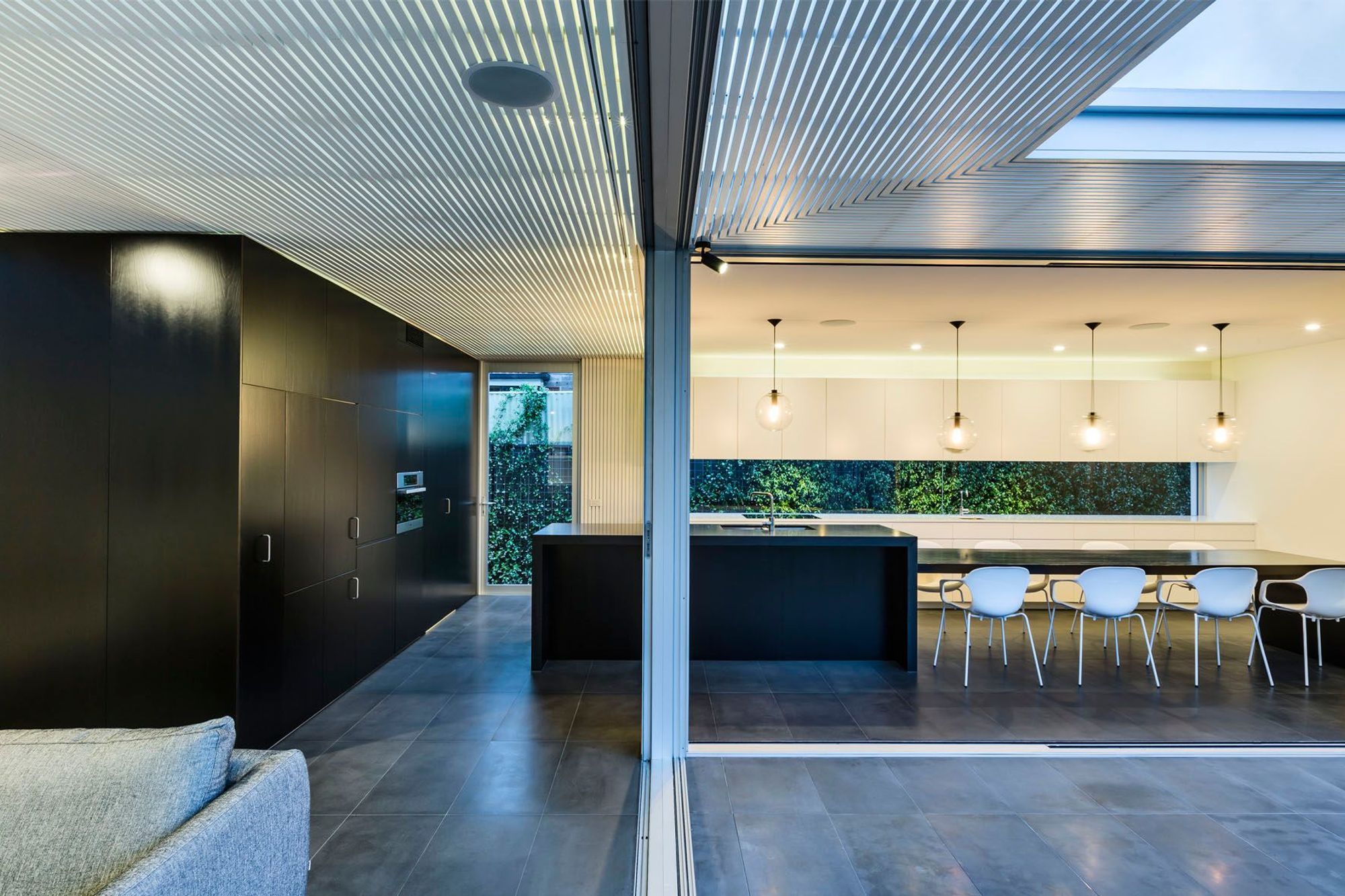 Screen House