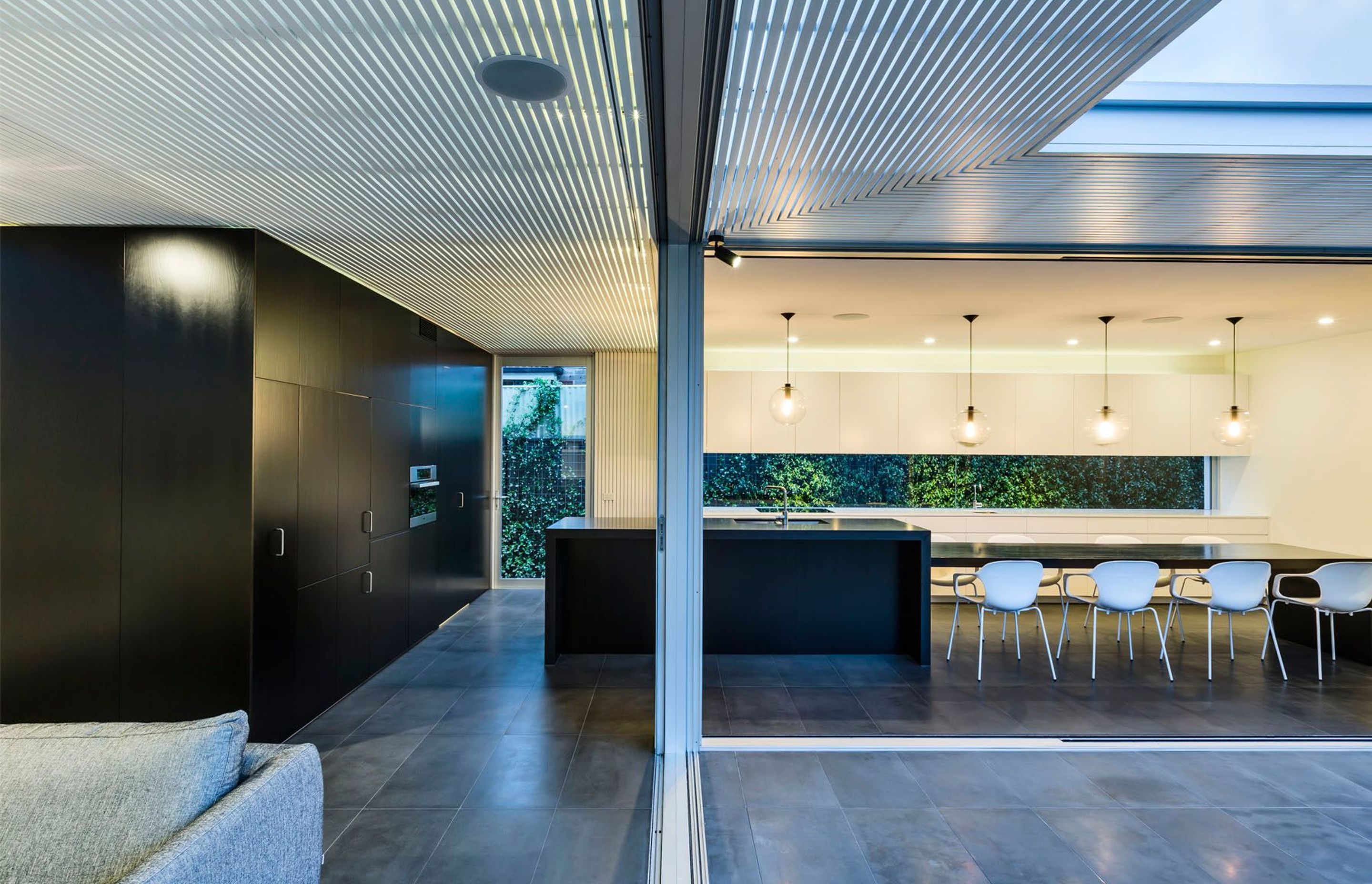 Screen House