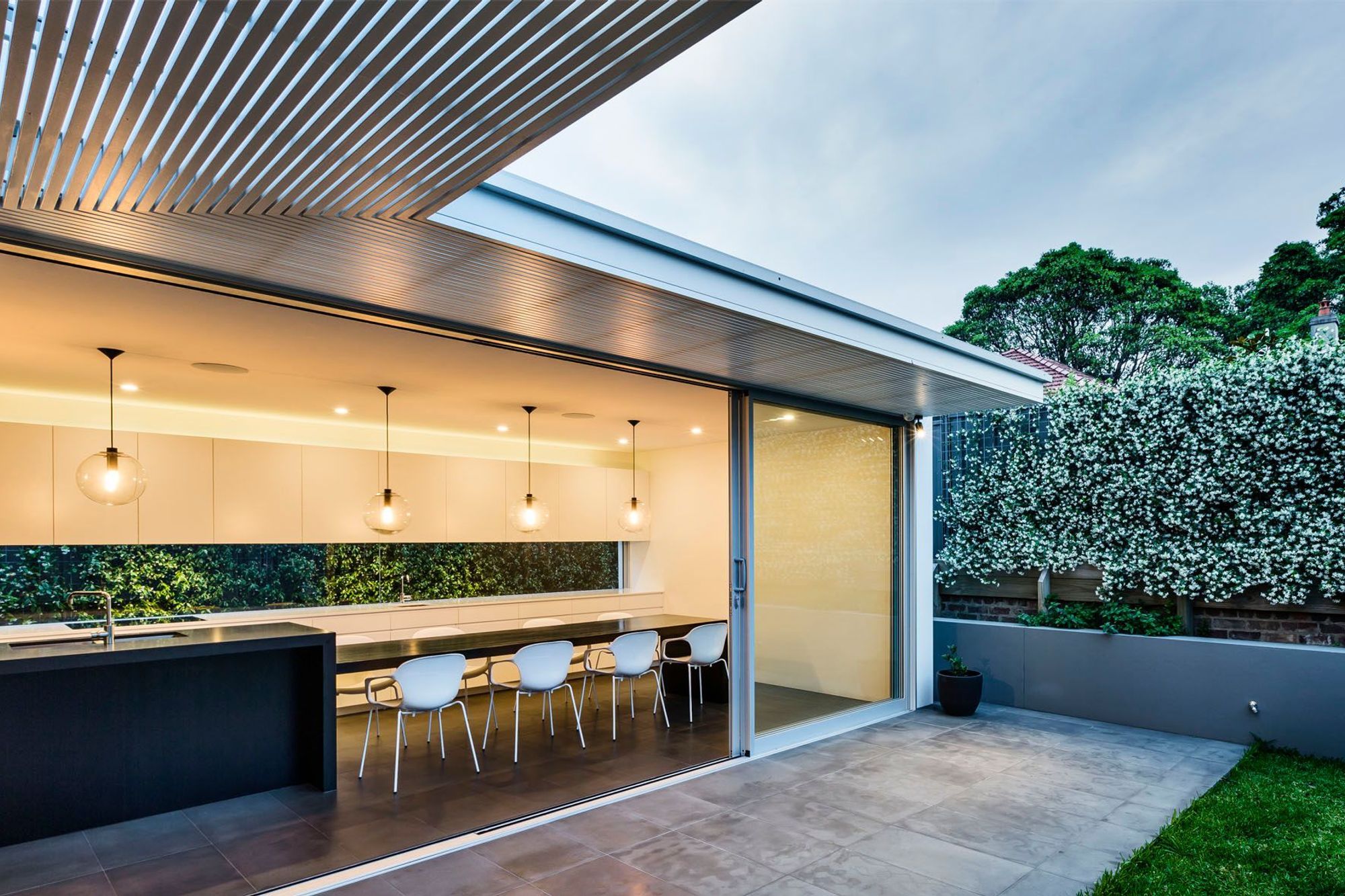Screen House
