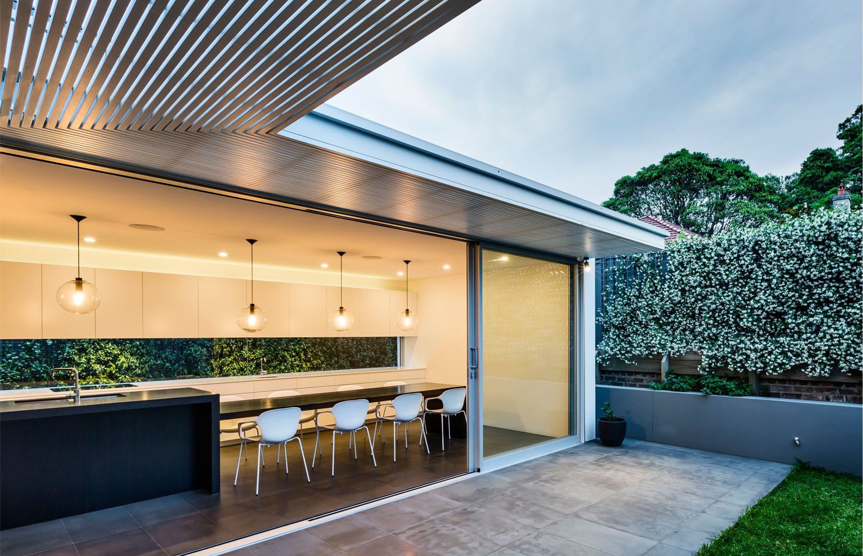 Screen House
