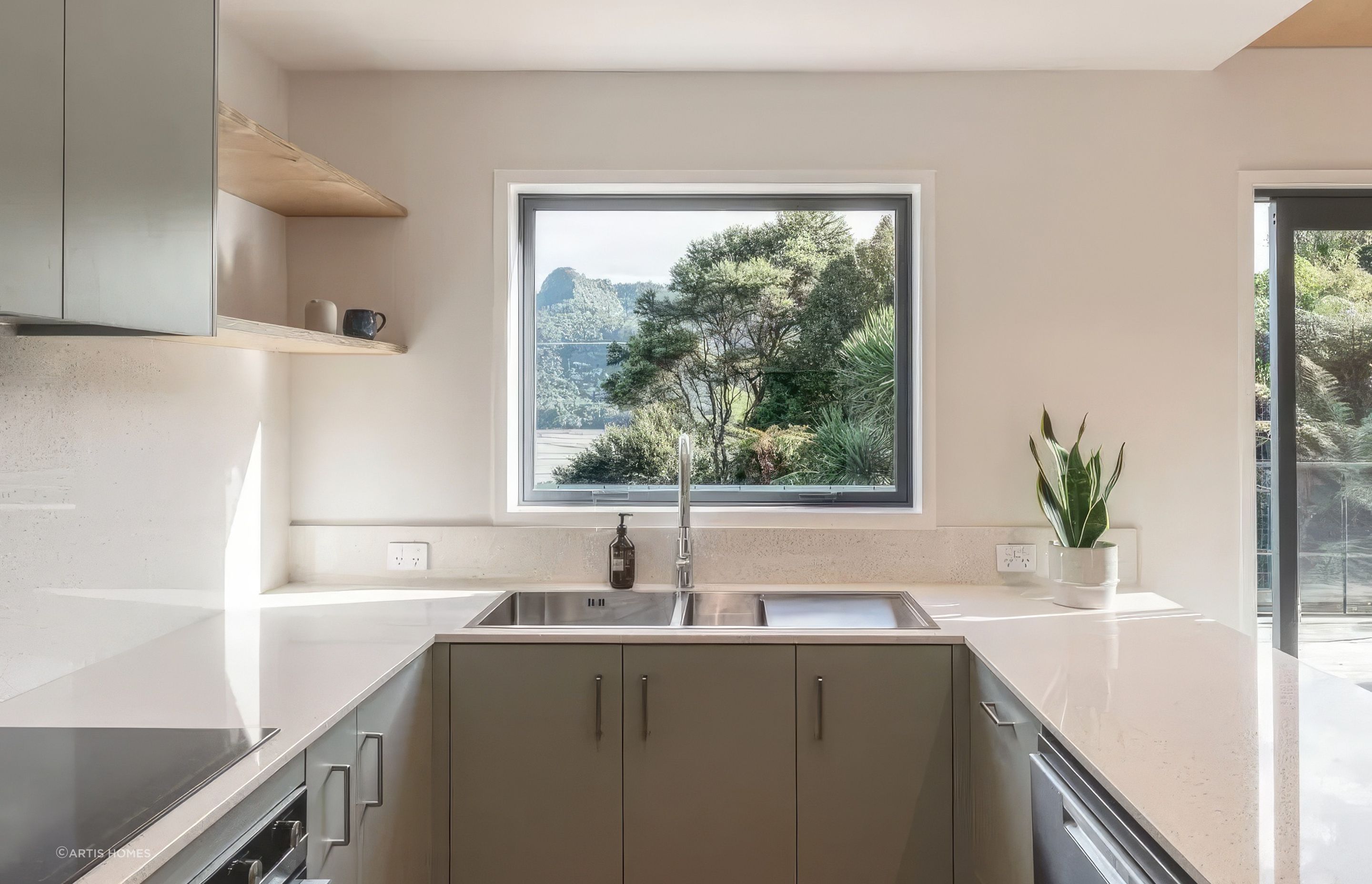 huia-kitchen-window-artis-home-960x640-gigapixel-standard-scale-200x.jpeg
