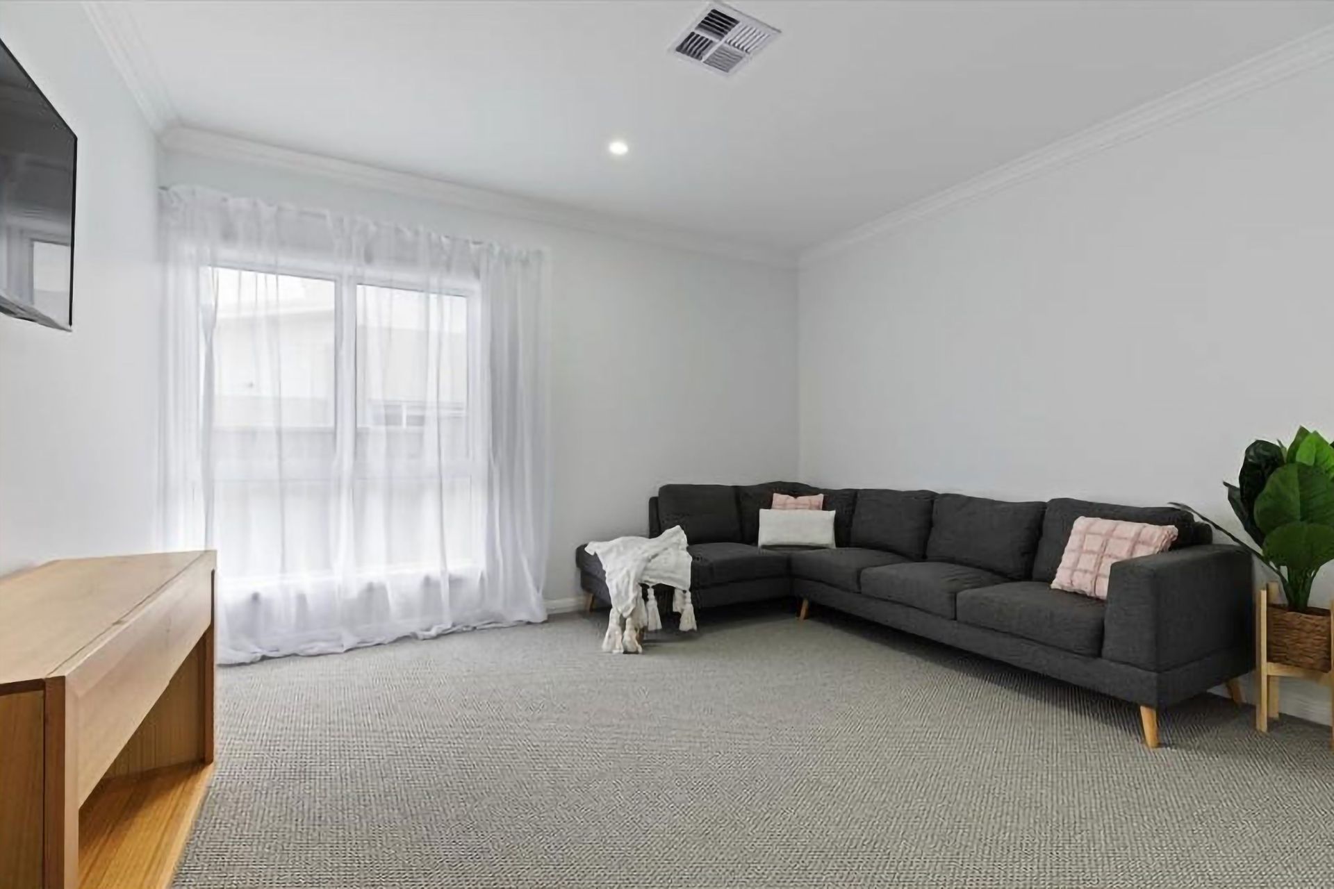 Aberglasslyn Residence