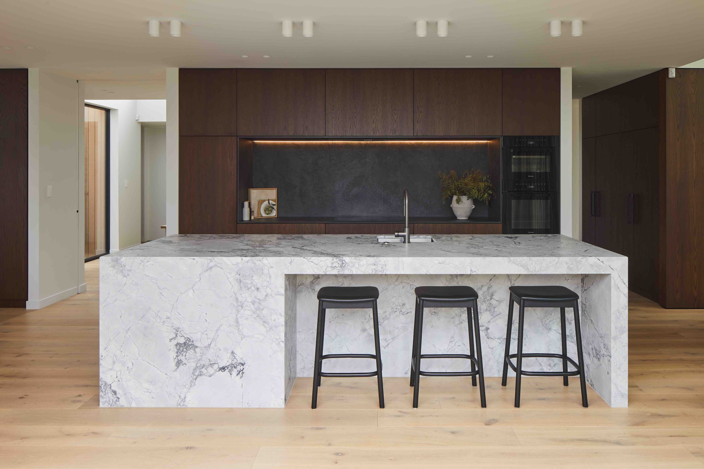 kitchen-front2.jpg