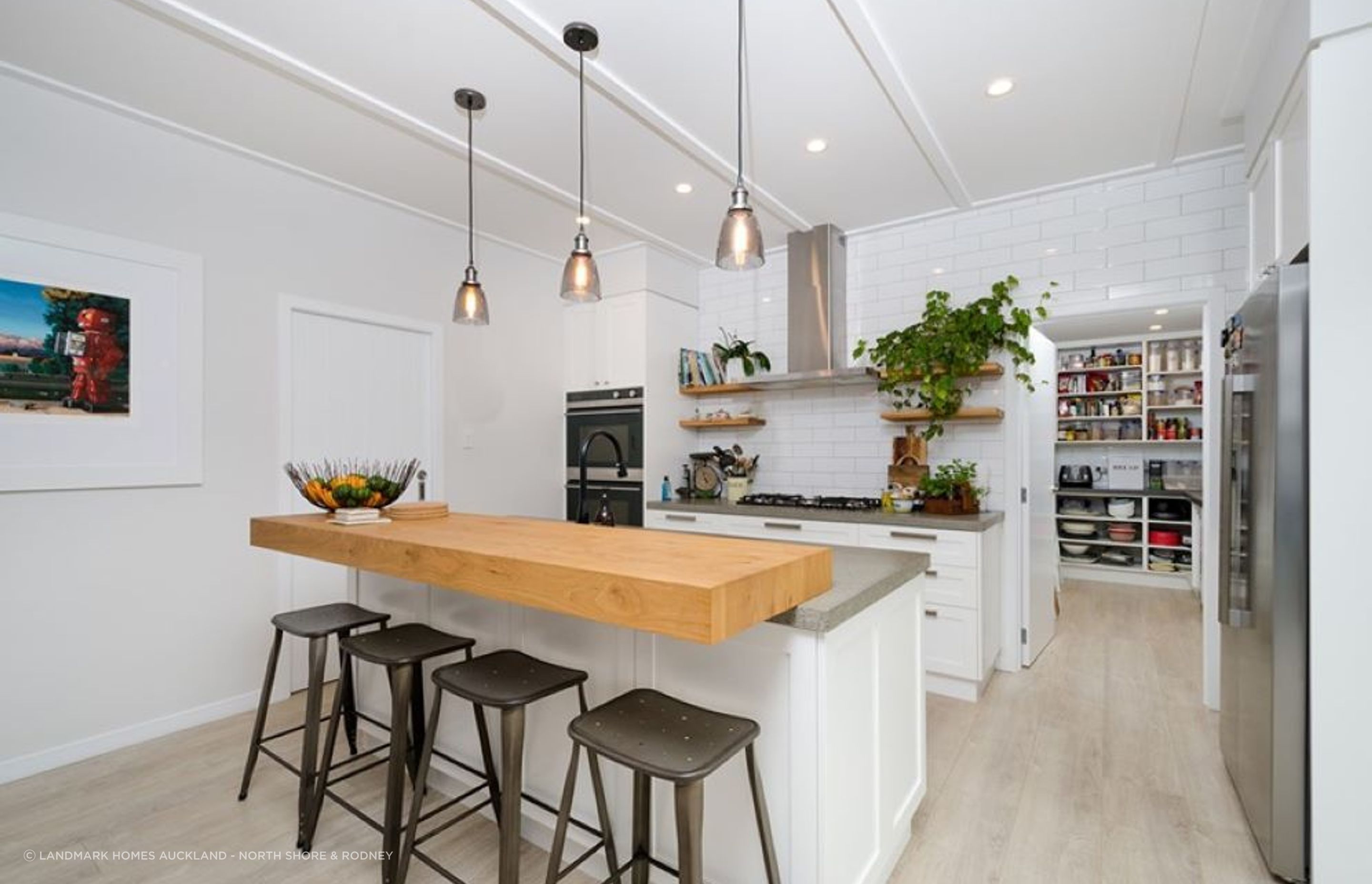 kitchen-resized-v2.jpg