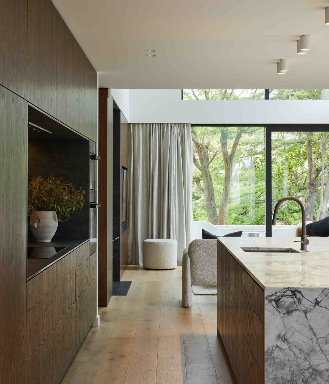 kitchen-side2.jpg