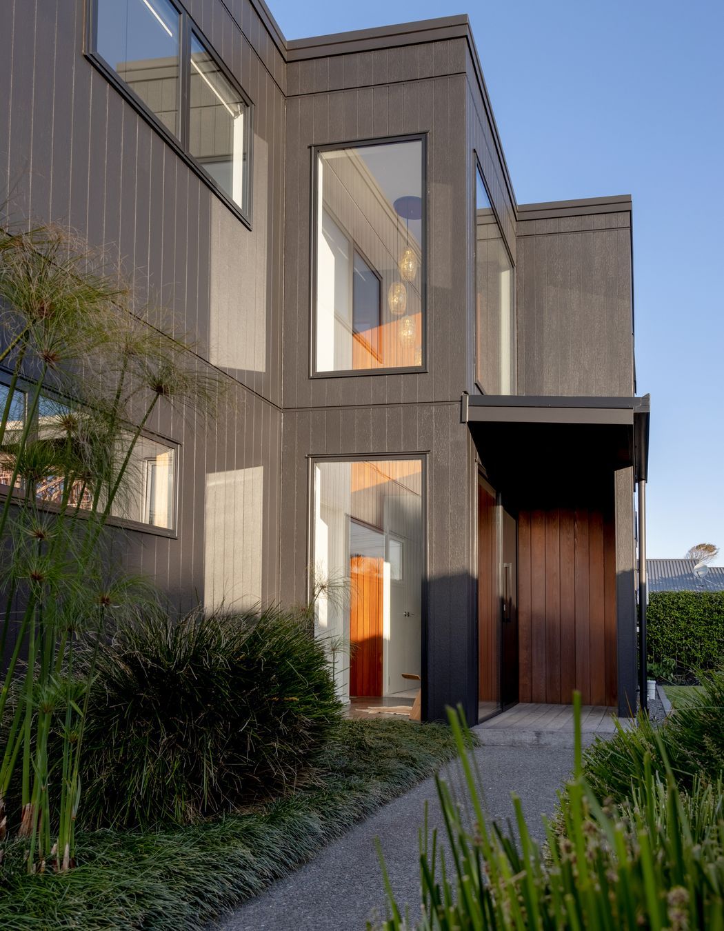 One Two B Tay Street