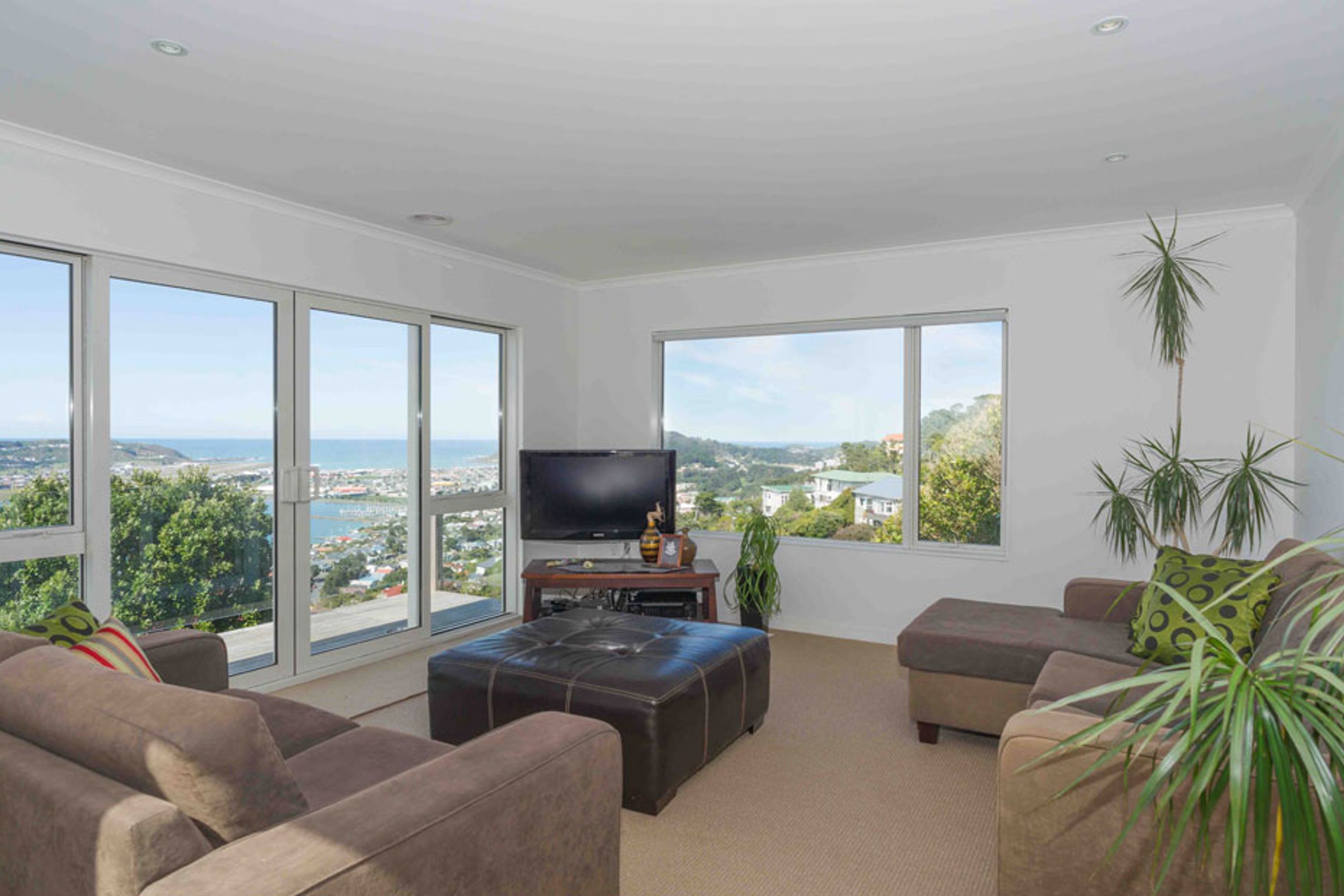 Alexandra Rd, Roseneath