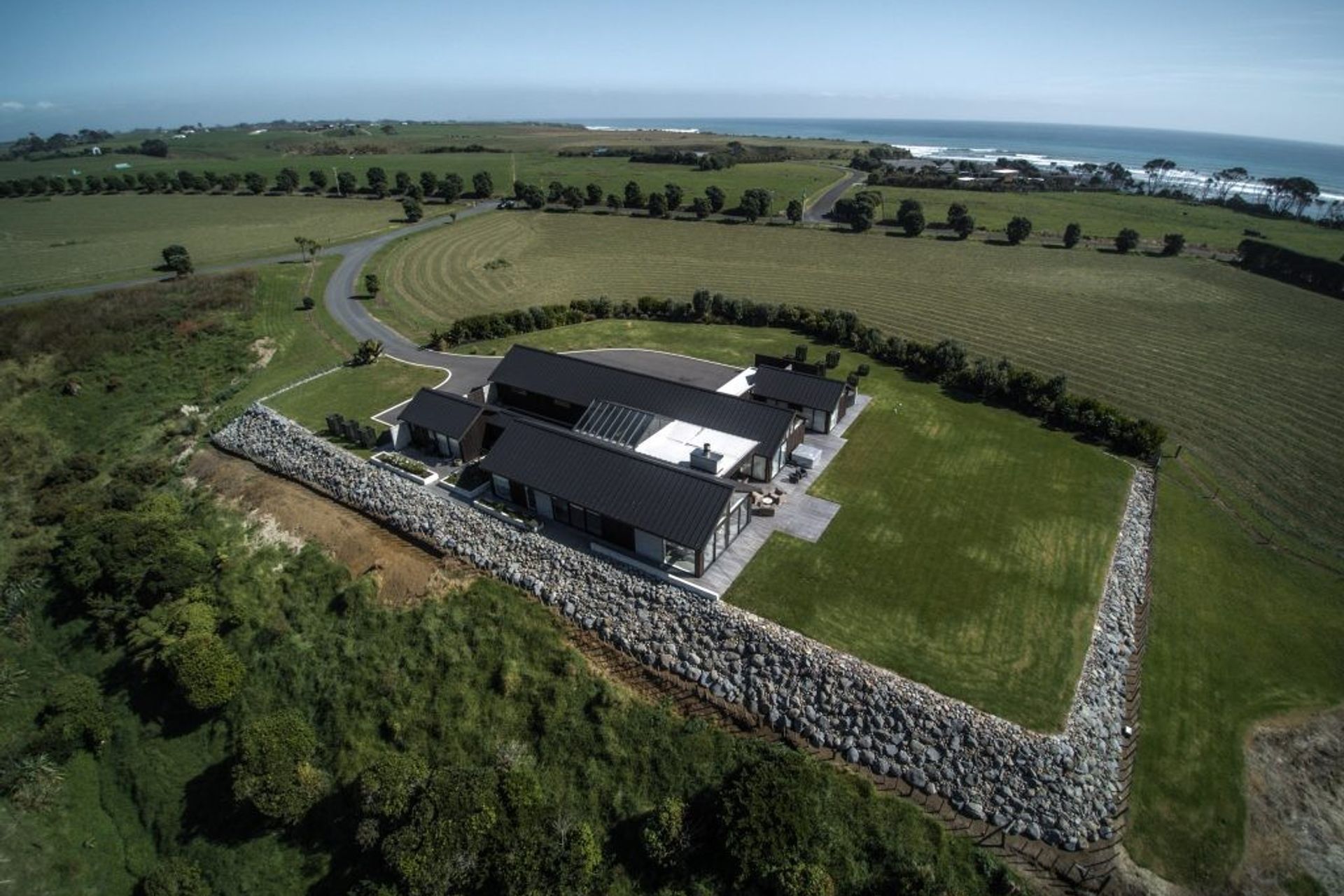 Lower Petone Road House