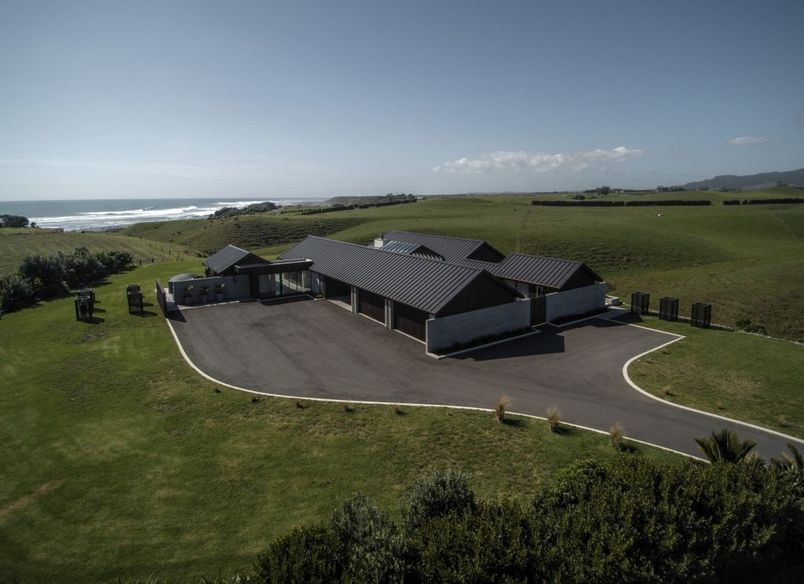 Lower Petone Road House