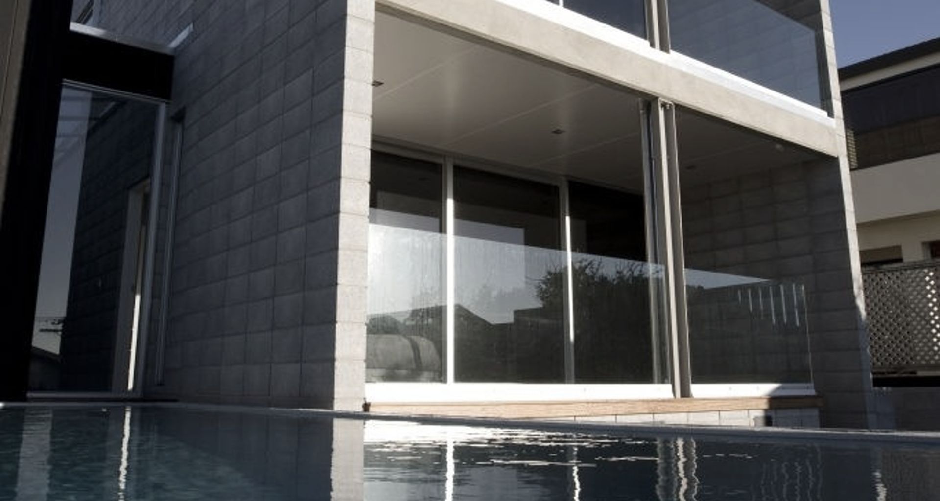 Mclean Street Residence banner