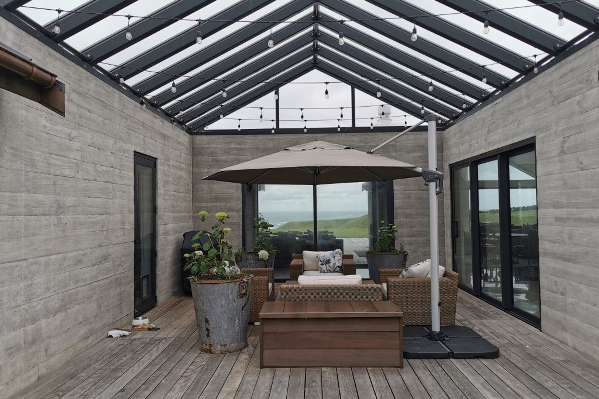 Lower Petone Road House