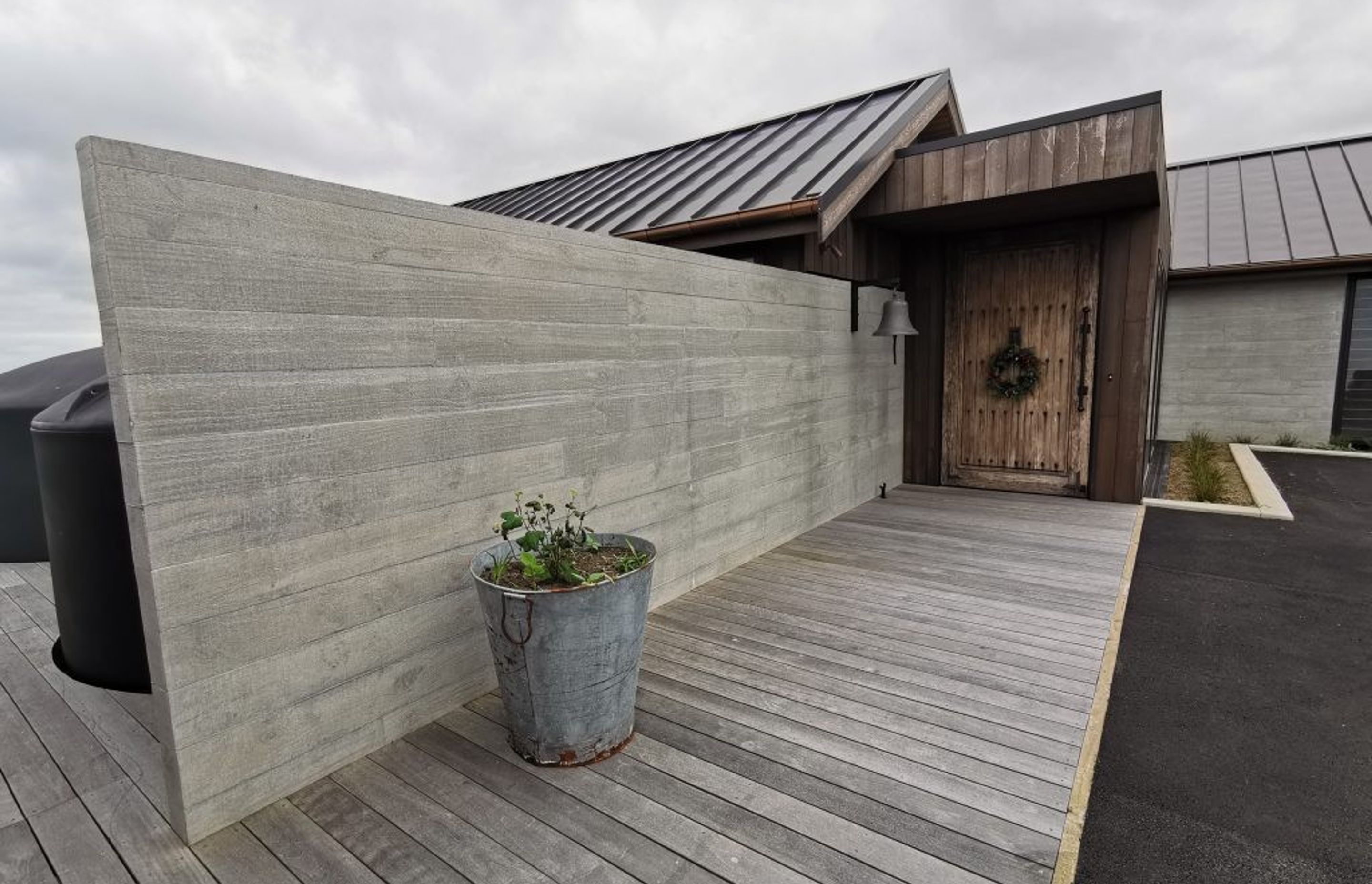Lower Petone Road House