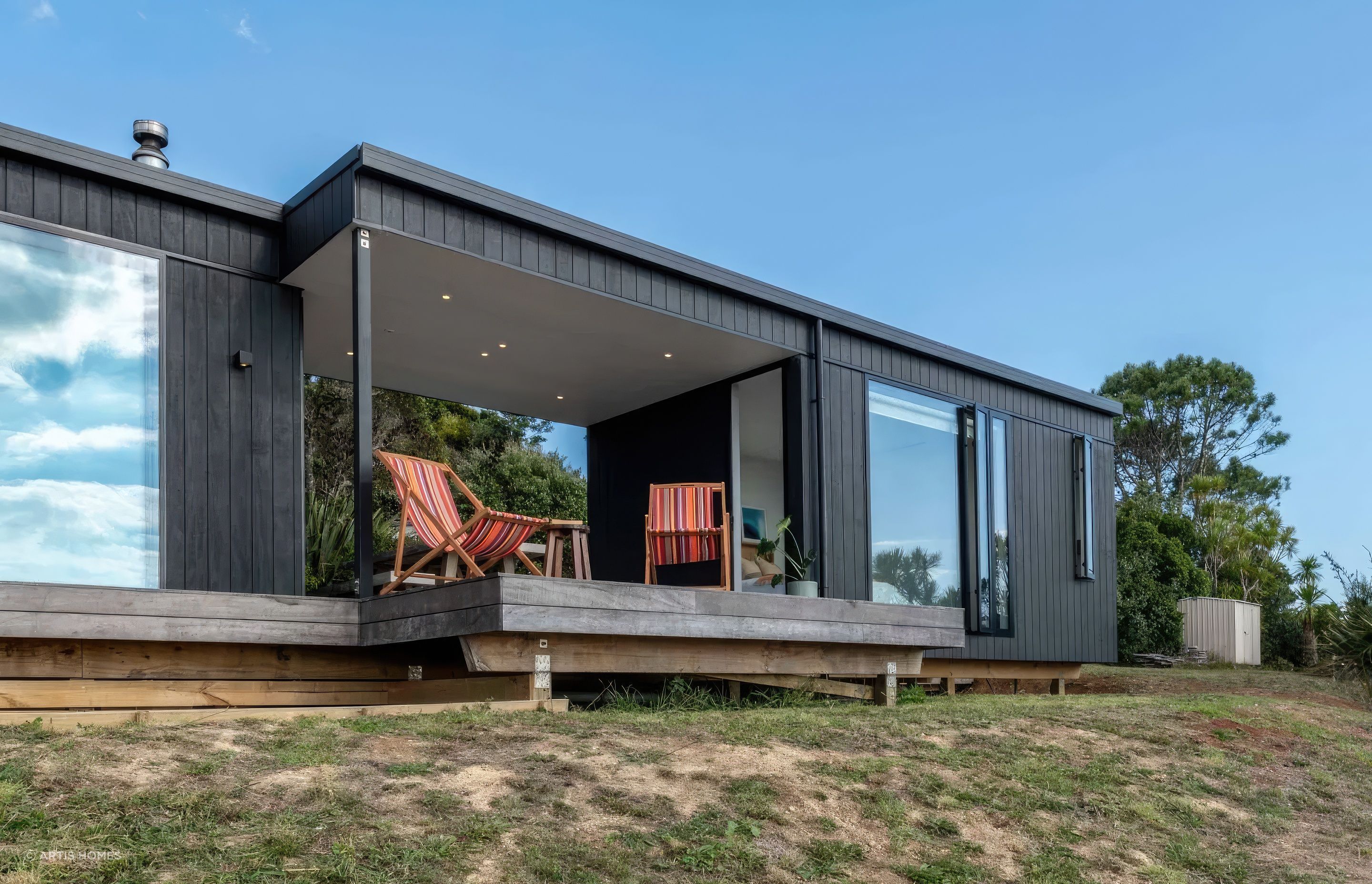 piha-artis-home-exterior-1440x960-gigapixel-standard-scale-200x.jpeg