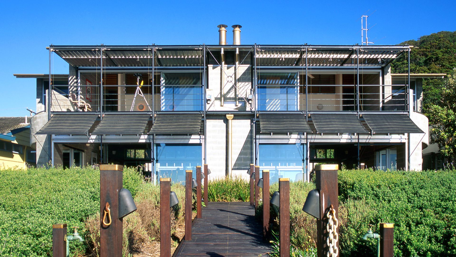 Pearl Beach House banner