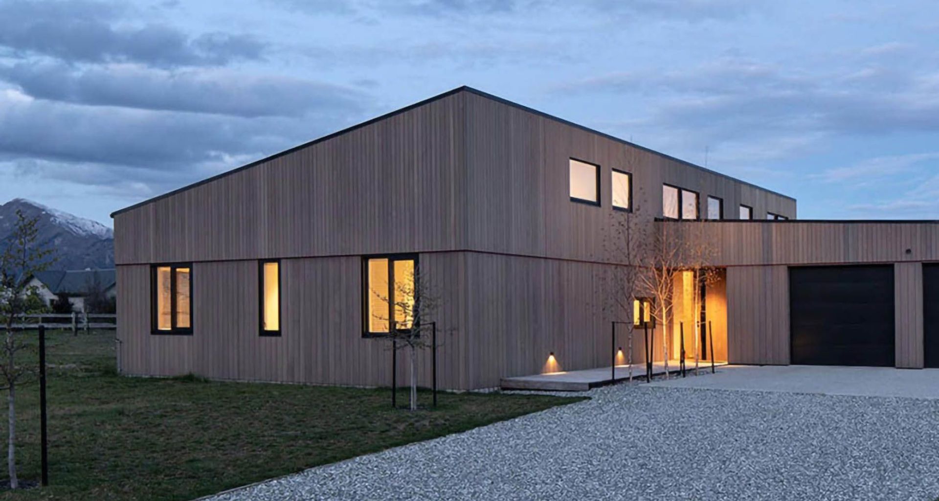 Musin House banner