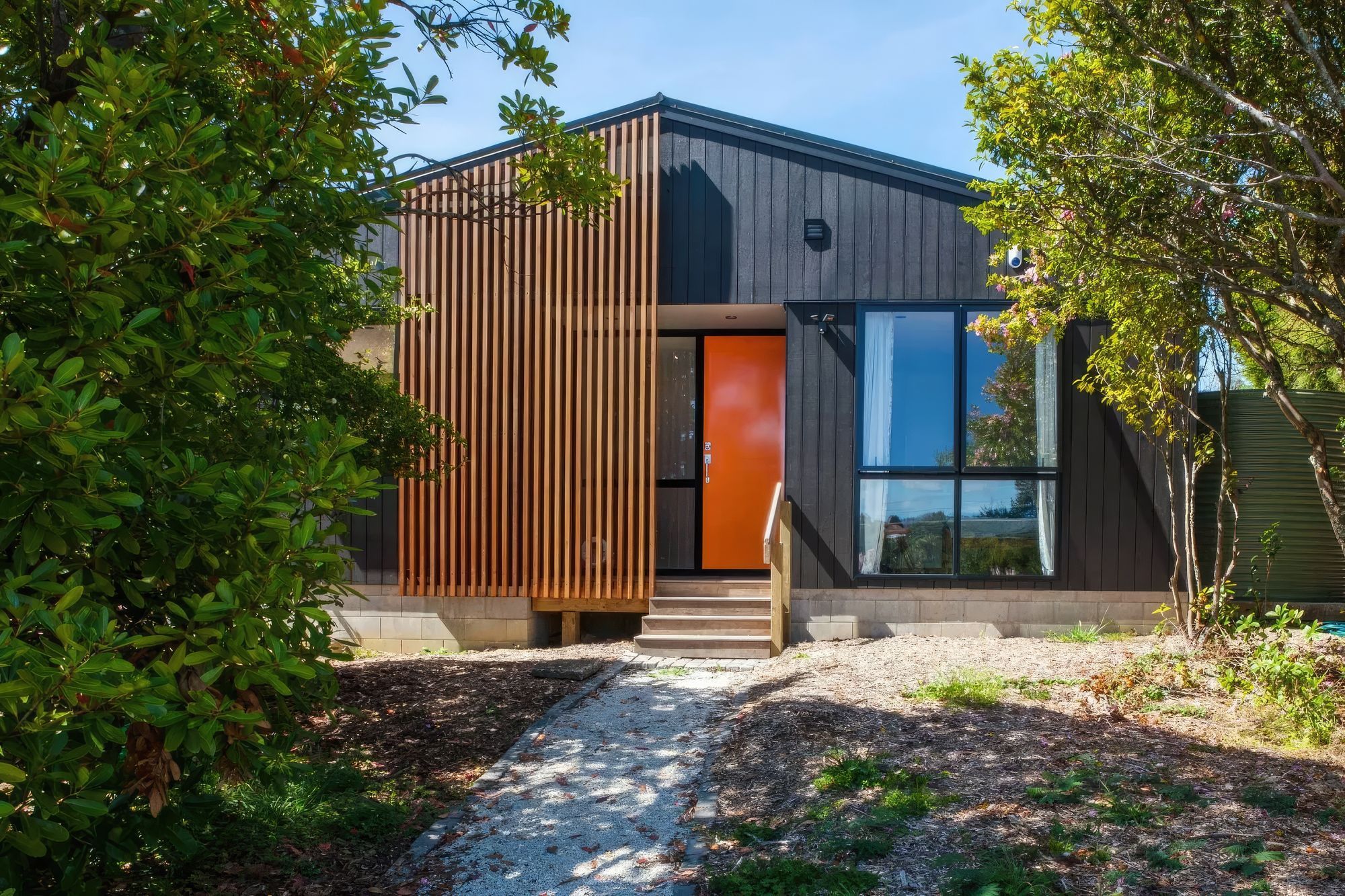 rang-exterior-home-1440x960-gigapixel-standard-scale-200x.jpeg