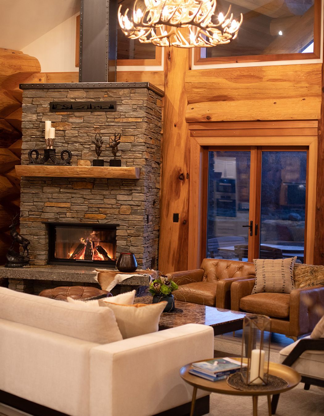 The Spatherm XL wood fireplace in the main living area is described by the homeowner as a ‘human happiness magnet’.