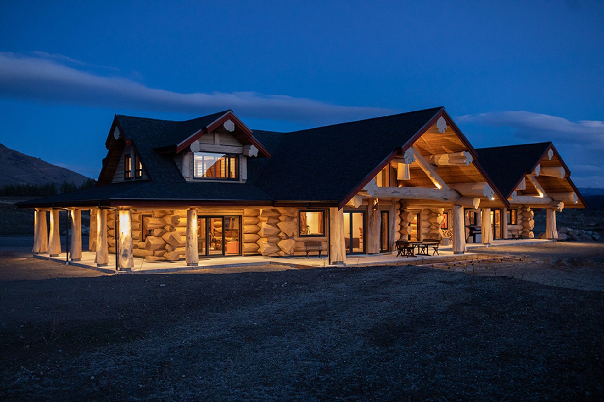 Inspired by the log homes in Whistler and Colorado, the house frame was built in Canada out of two 300-year-old Western Red Cedar logs and then shipped to New Zealand for assembly and fitout.