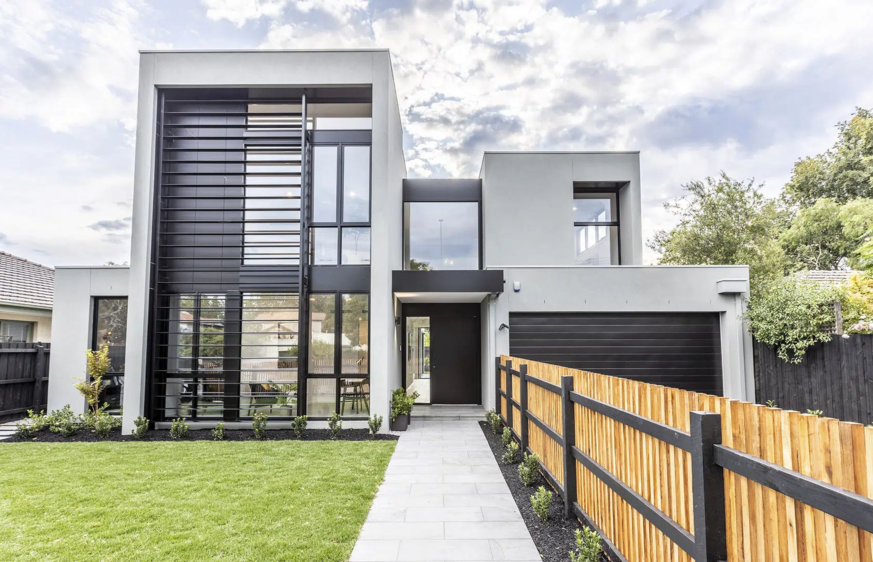 GLEN IRIS 5
