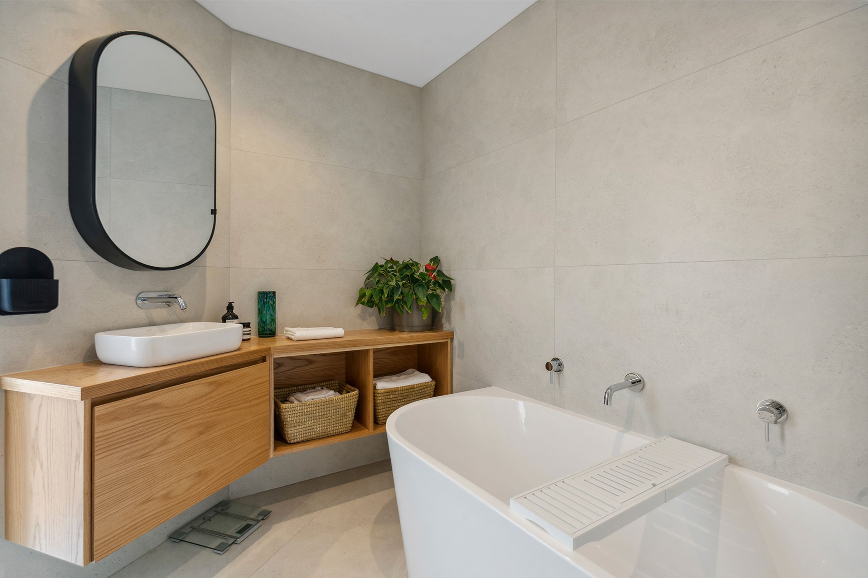 the-high-life-wellington-main-bathroom-v2.jpg