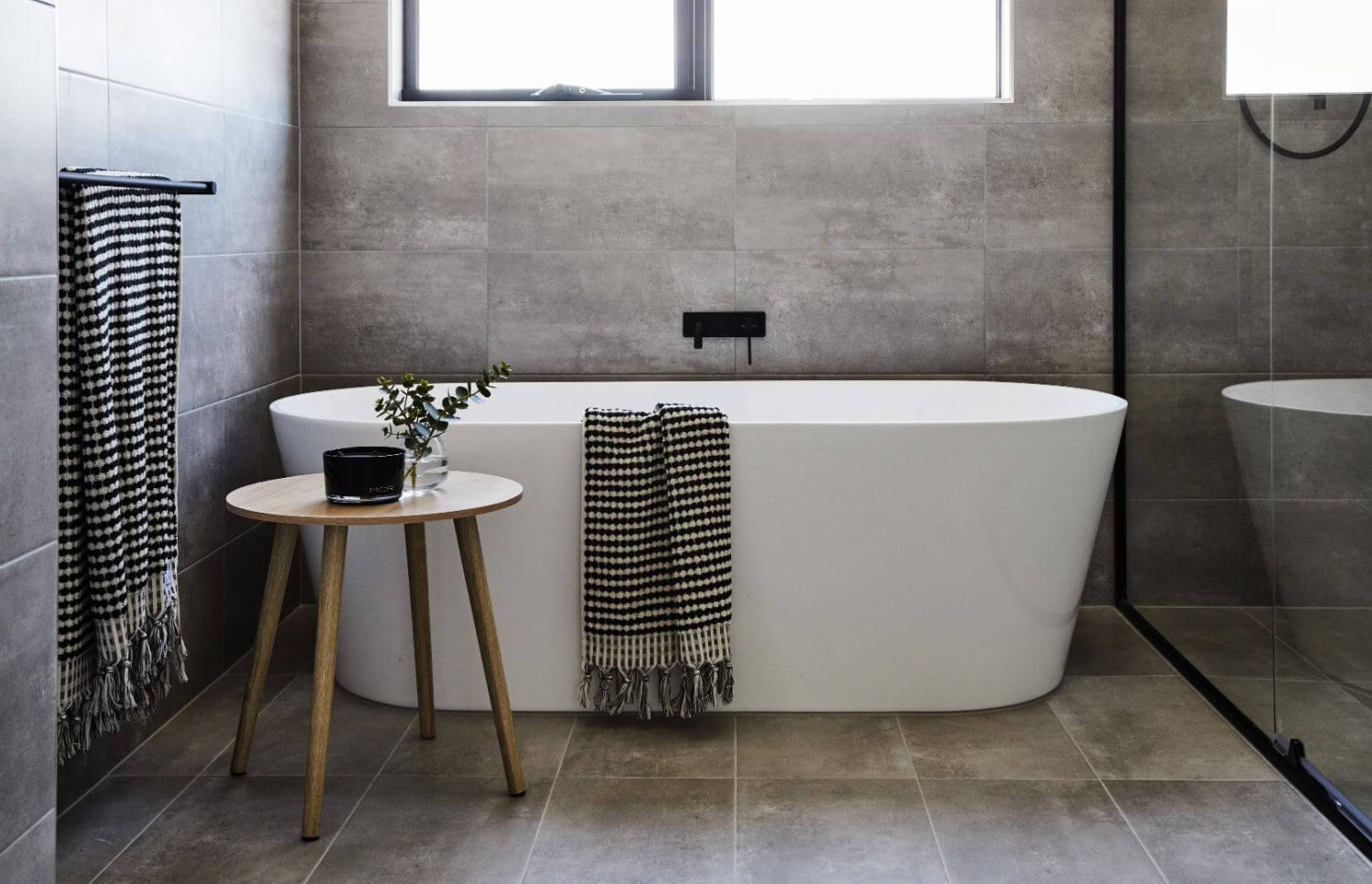 The Hue, Bentleigh East