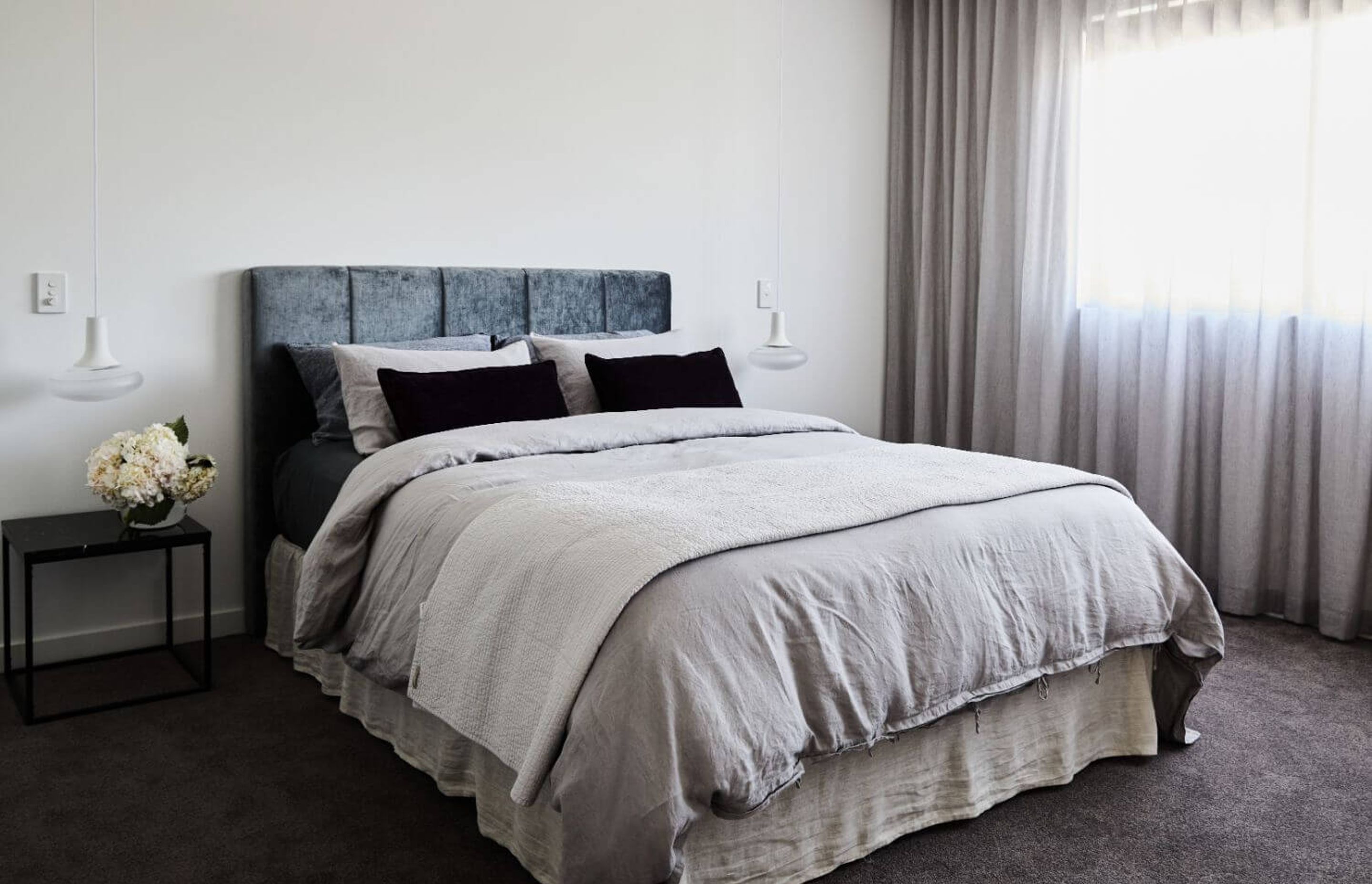 The Hue, Bentleigh East