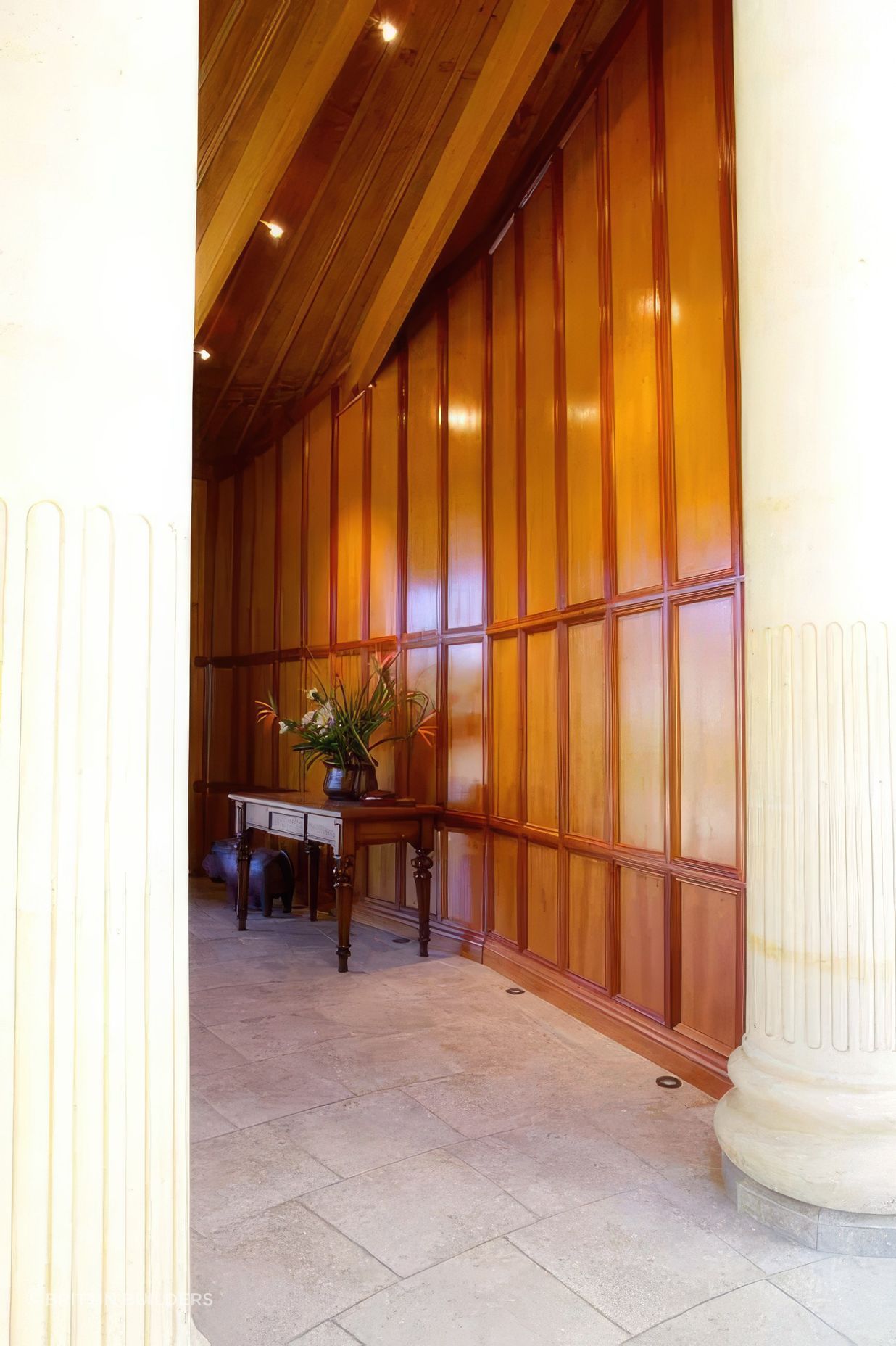 up11-Havelock-North-hallwayjpg-fix-standard-scale-400x.jpg