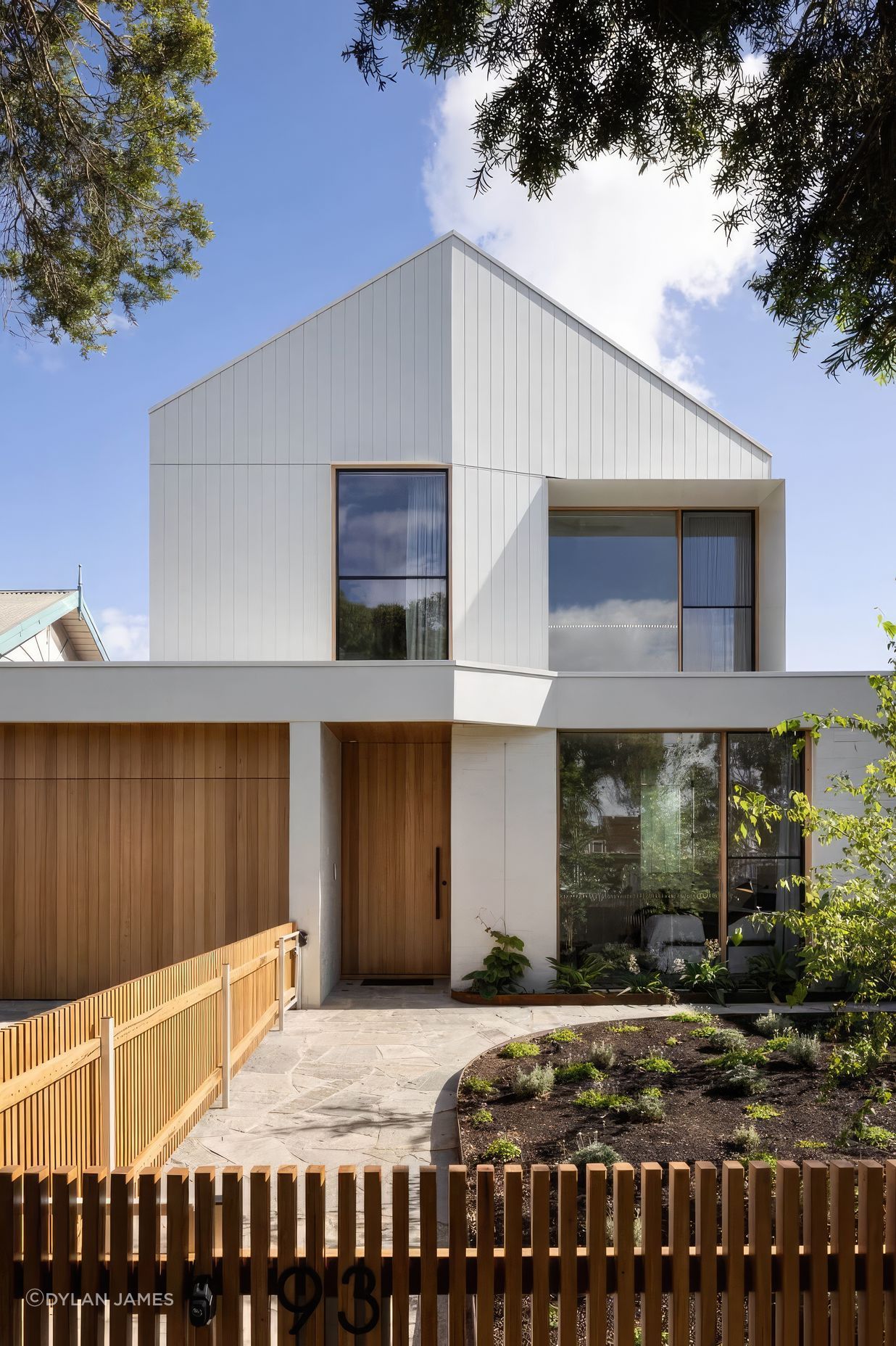 upBastings-House-002-fix-standard-scale-200x.jpg