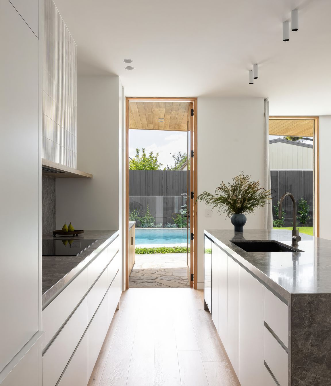 upBastings-House-024-fix-standard-scale-200x.jpg