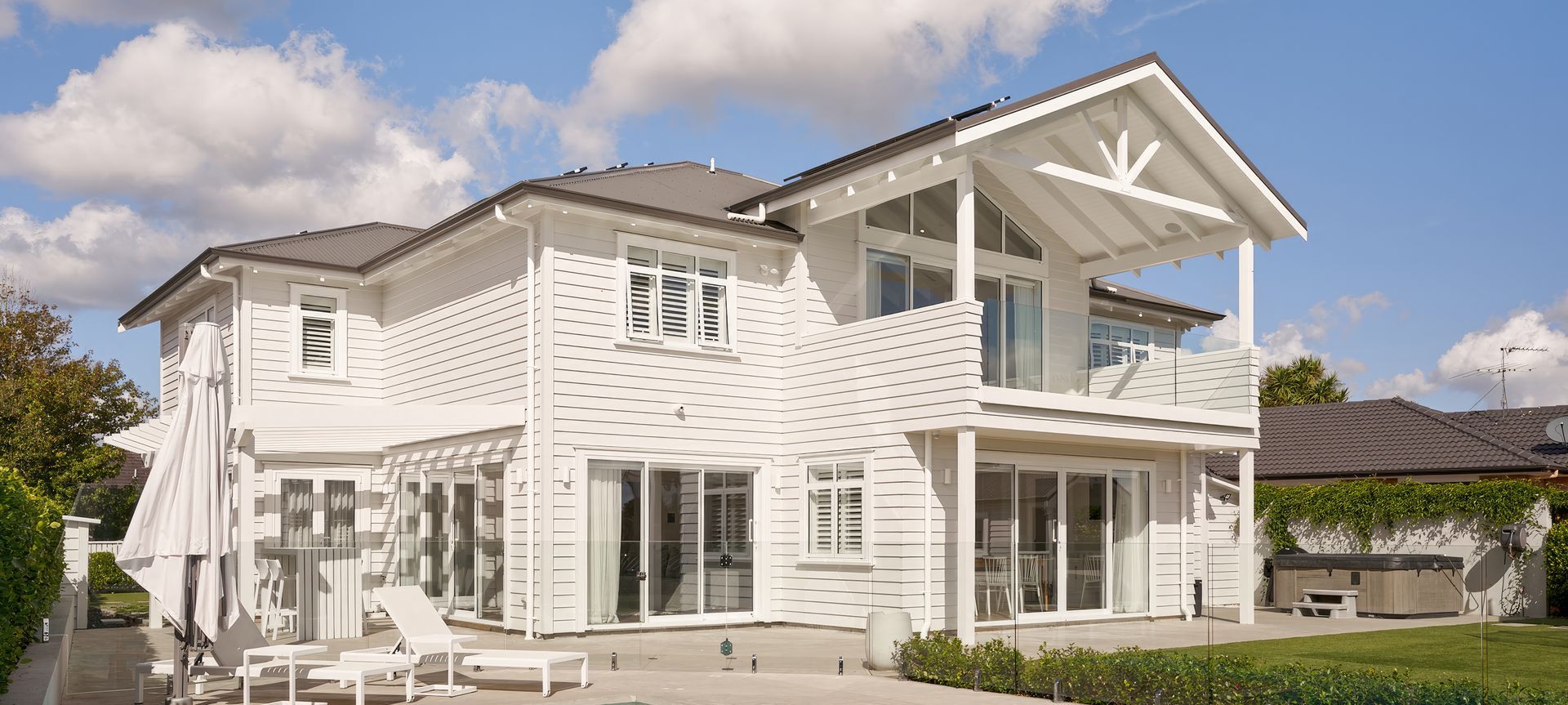 Te Wharau Drive | Greenhithe banner