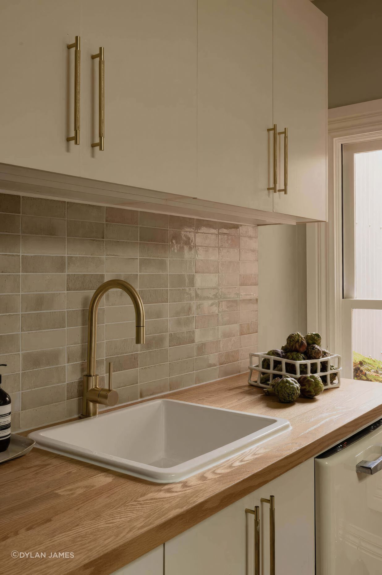 upNorthcote-House-001-fix-standard-scale-200x.jpg