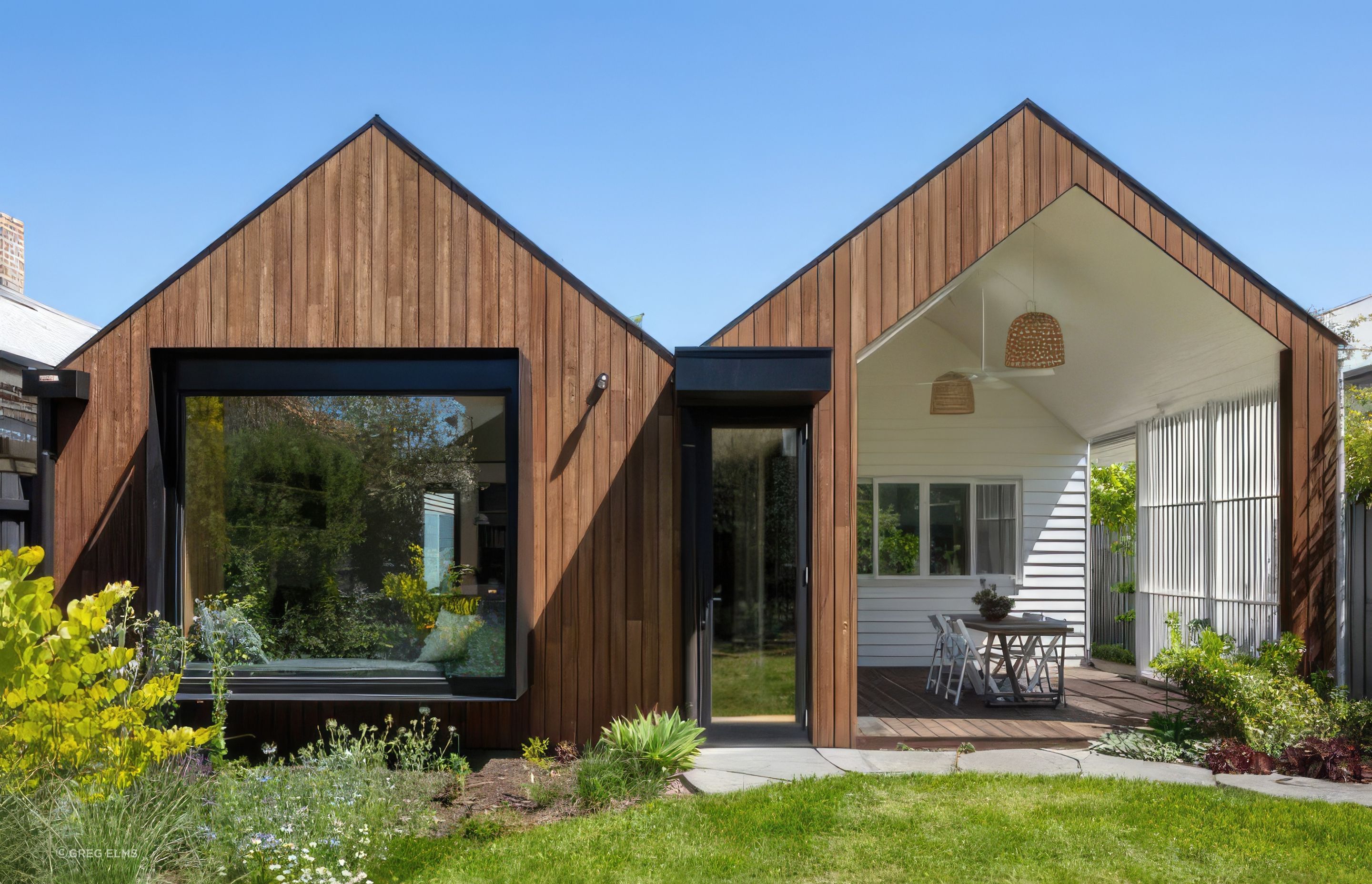 upSwedish-House1-fix-standard-scale-400x-v3.jpg