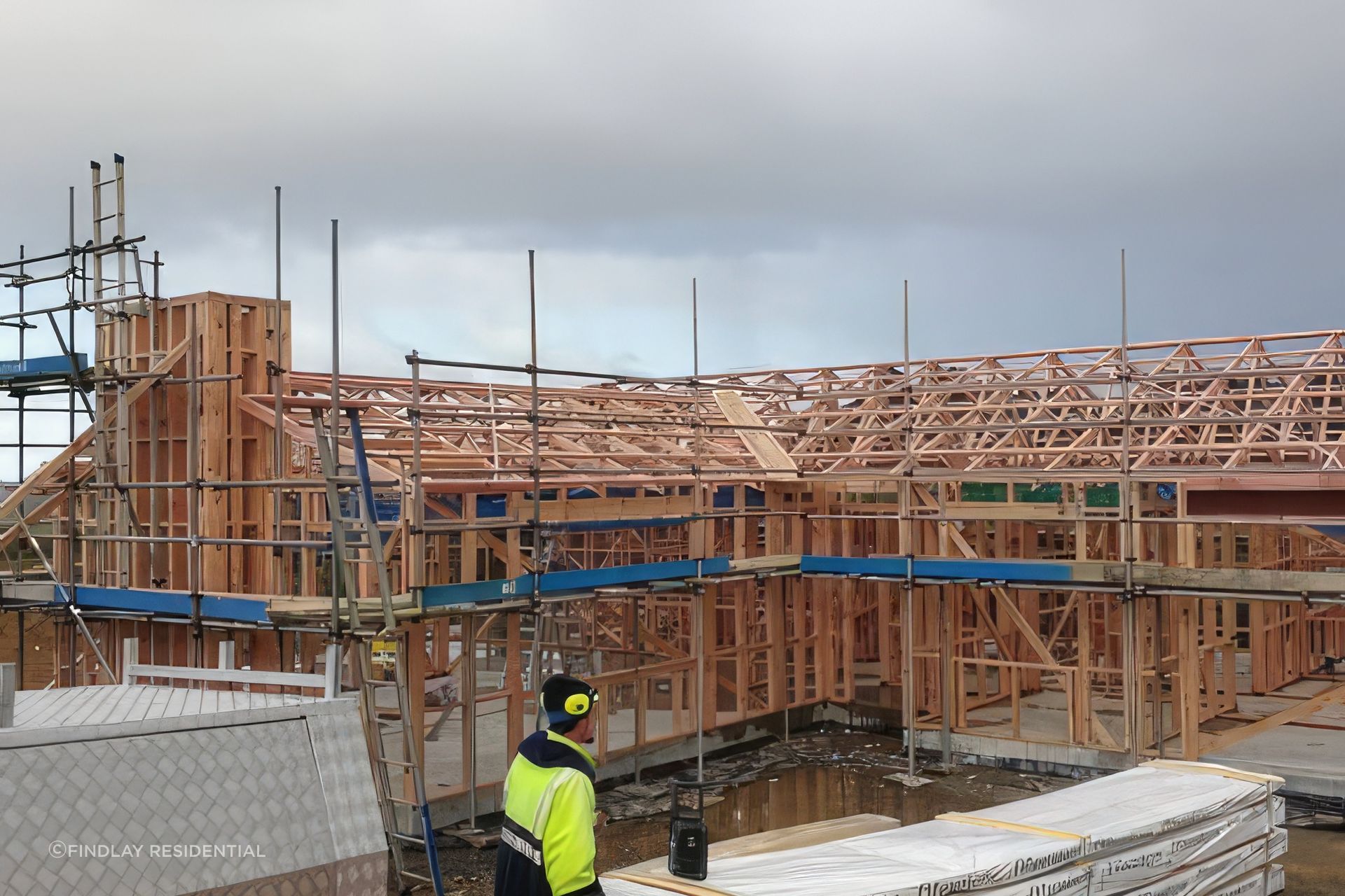 upnew-build-house-puhoi-auckland-findlay-residential-builder-framing-mxBxyWyPJofQbJ1e-fix-standard-scale-400x-v2.jpg