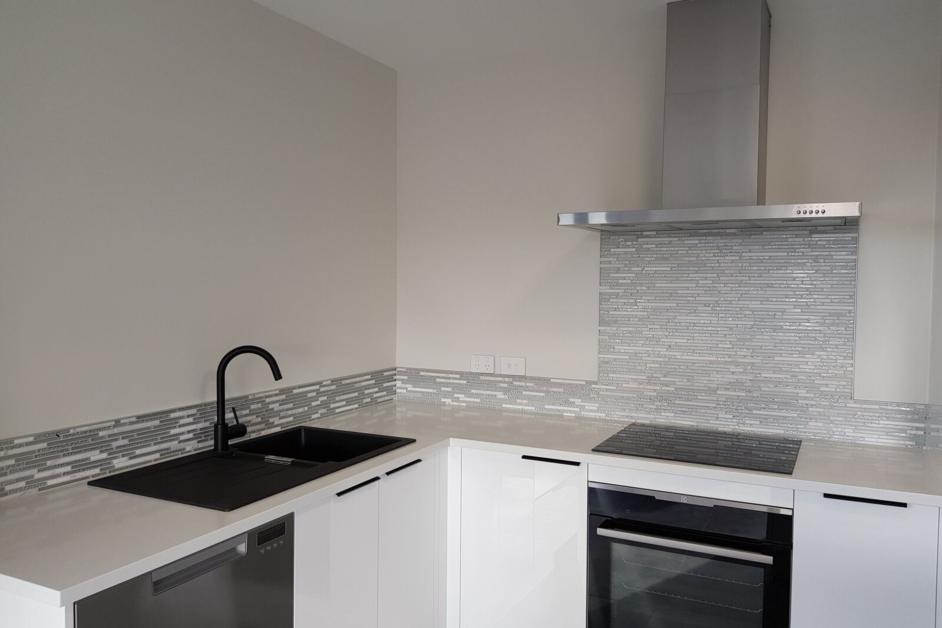 Kitchen 2 - Splash Back