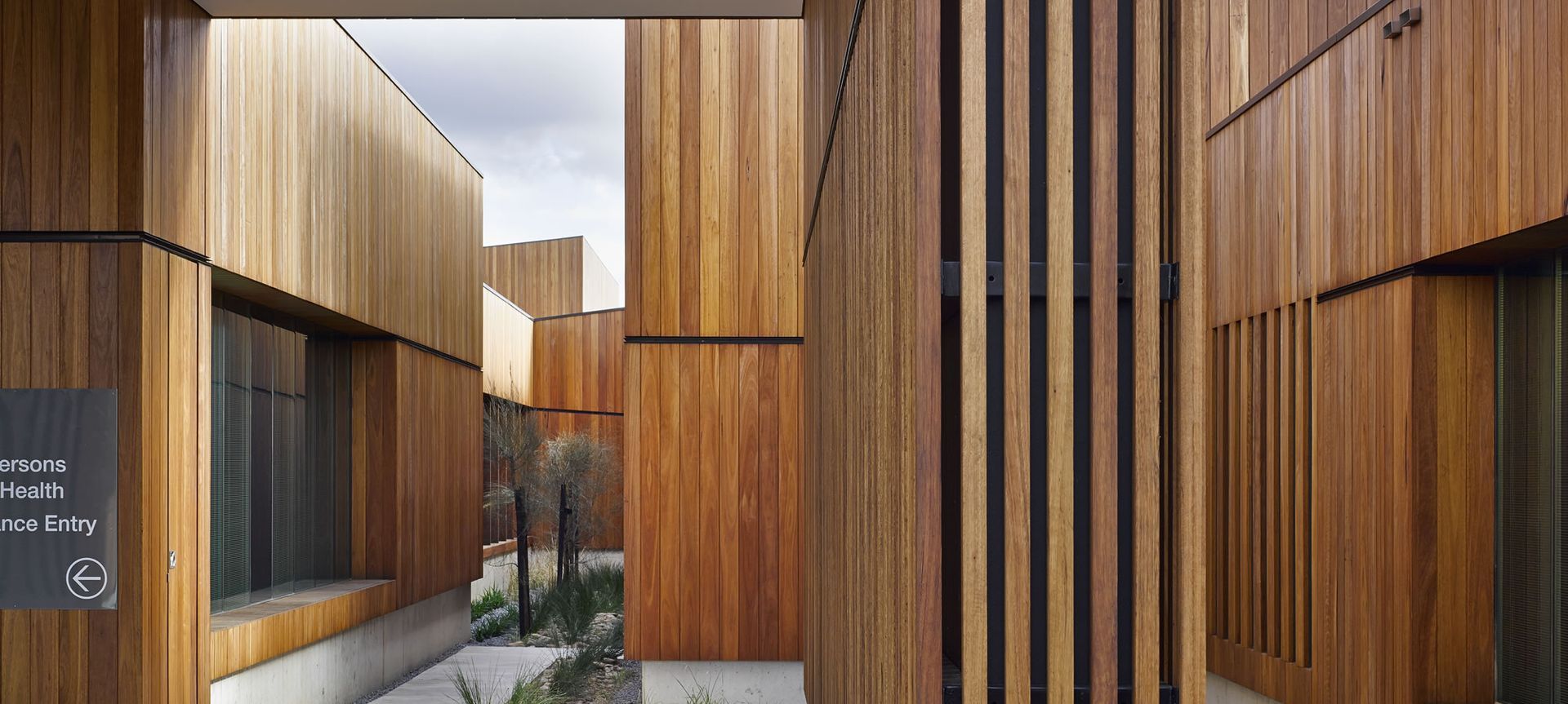 CUTEK® protects timber on the award-winning Dandenong Mental Health facility, enhancing the natural warmth and beauty of Blackbutt timber with eco-friendly CUTEK® banner