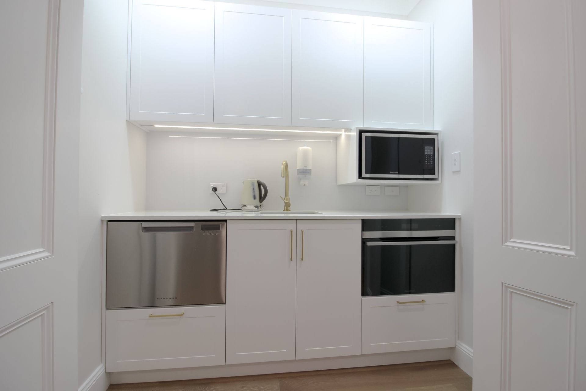 Golden Apple Dental - Dental Fit-out