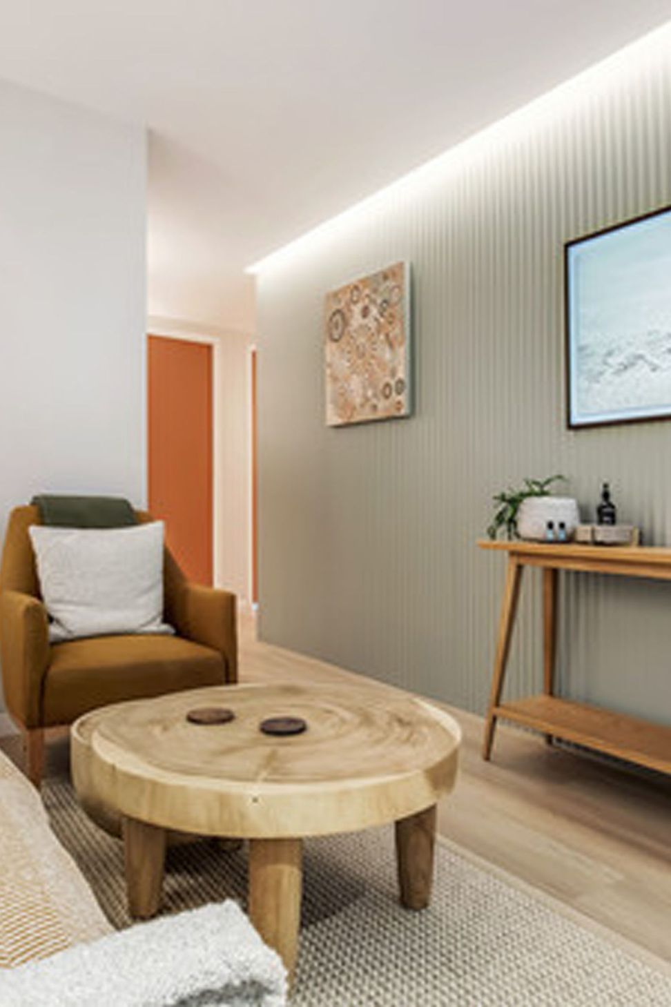 Suite-14706.jpg